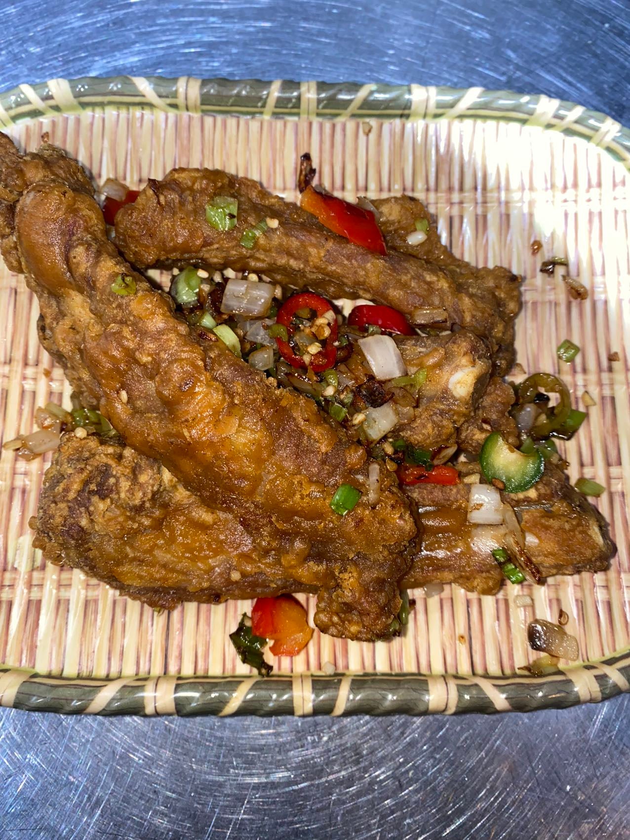 Salt & Pepper Ribs (4 Pieces) 椒盐排骨 (每份4条))