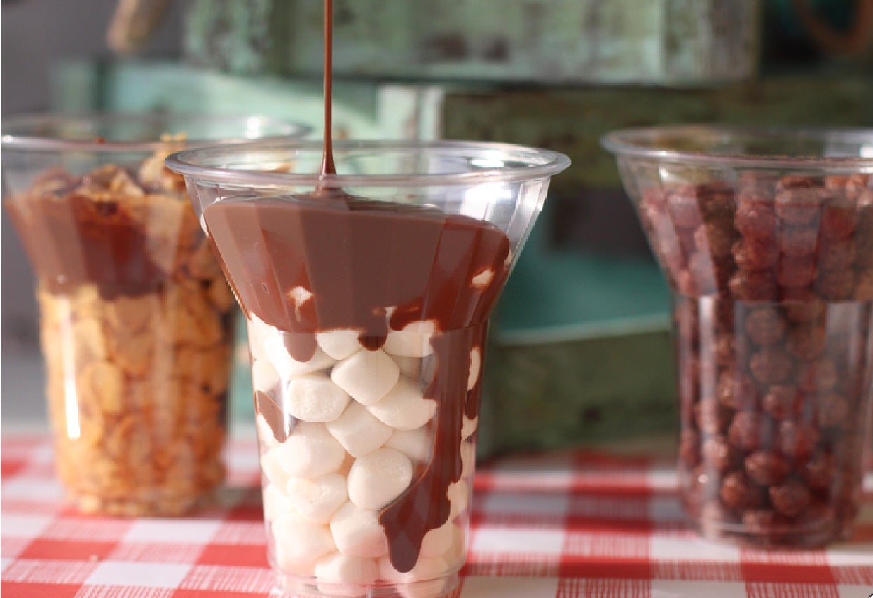 Cup Marshmallow with Chocolate