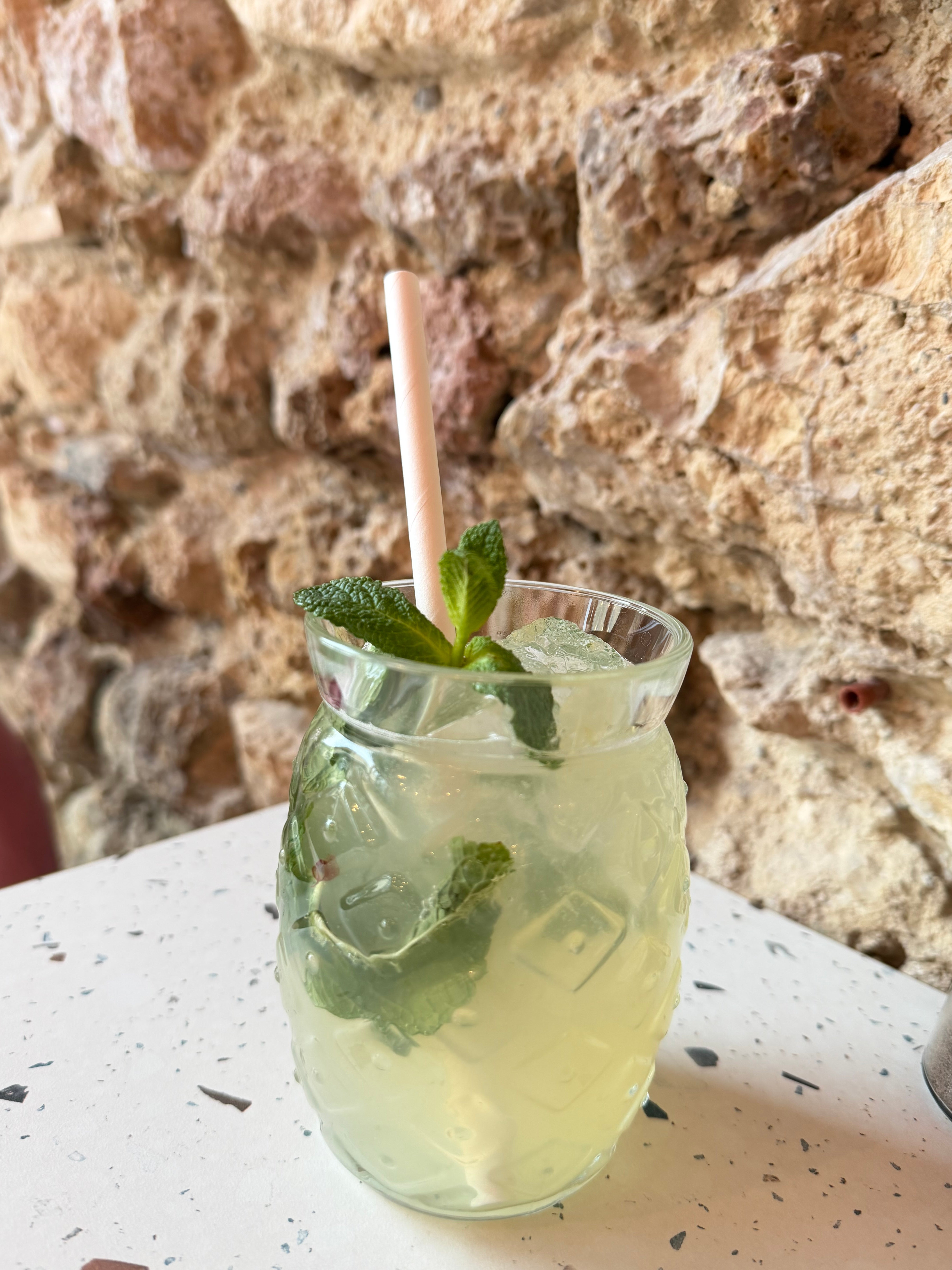 Citronnade à la fleur d’oranger