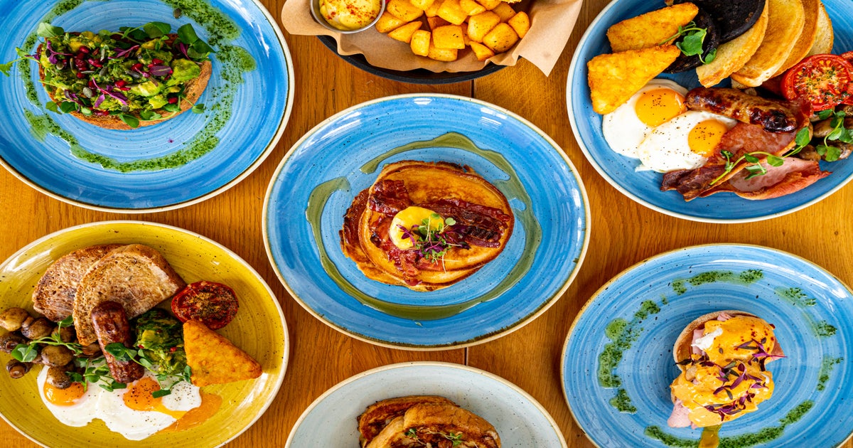 Giraffe Breakfast Leeds Trinity delivery from Leeds City Centre