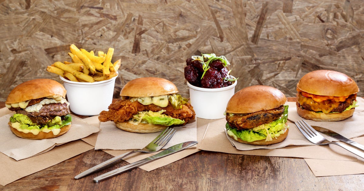 Deluxe Burger Aalst Delivery From Aalst Linkeroever Order With Deliveroo