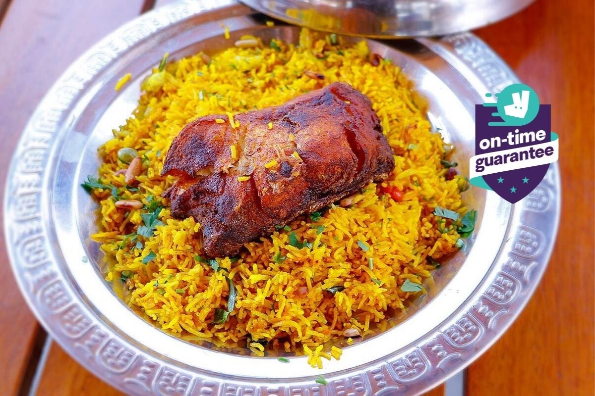 Restaurant Tent Jumeirah Restaurant Umm Suqeim 2 in Umm Suqeim 2