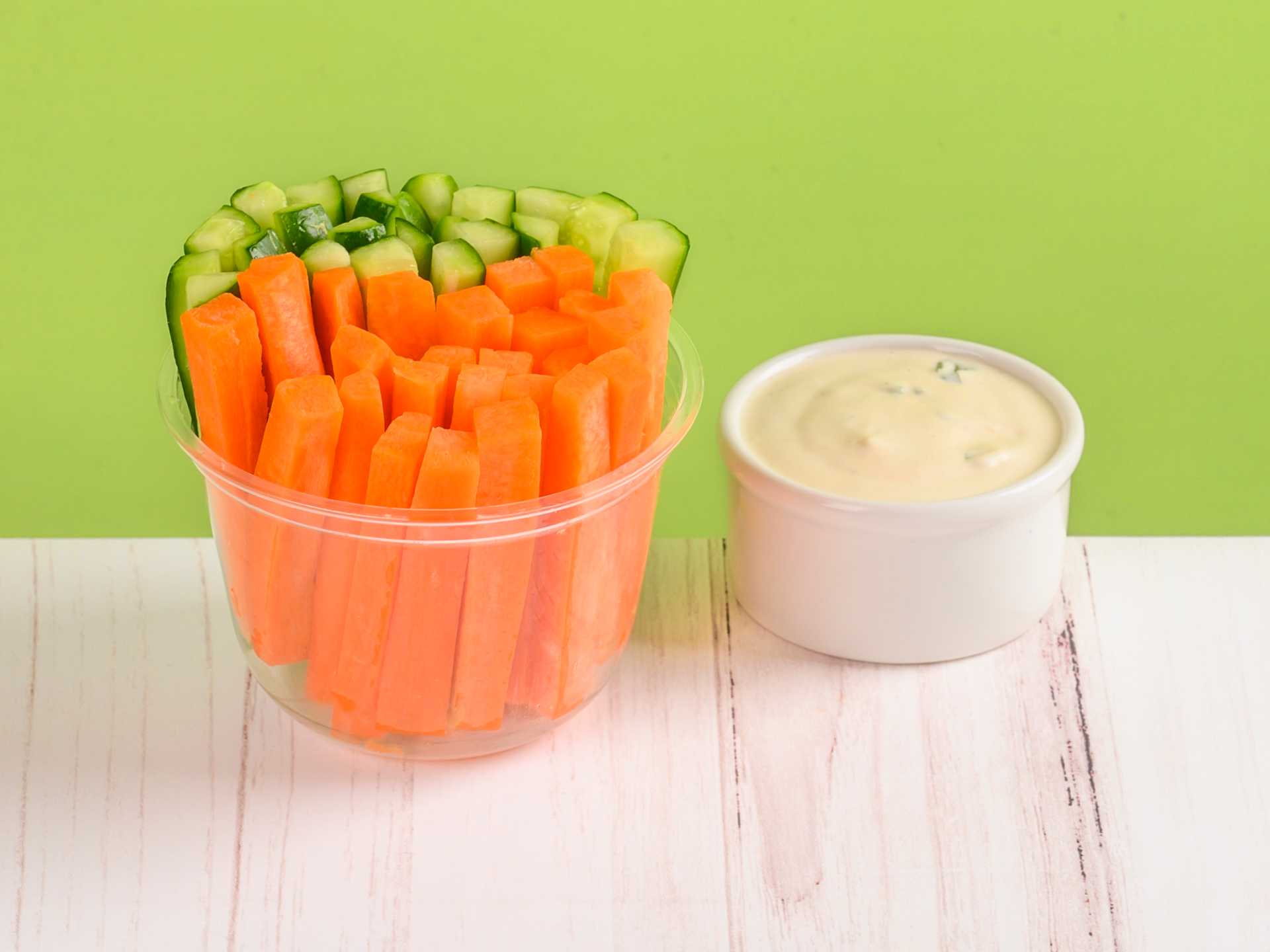 Crunchy Veggies & Dip