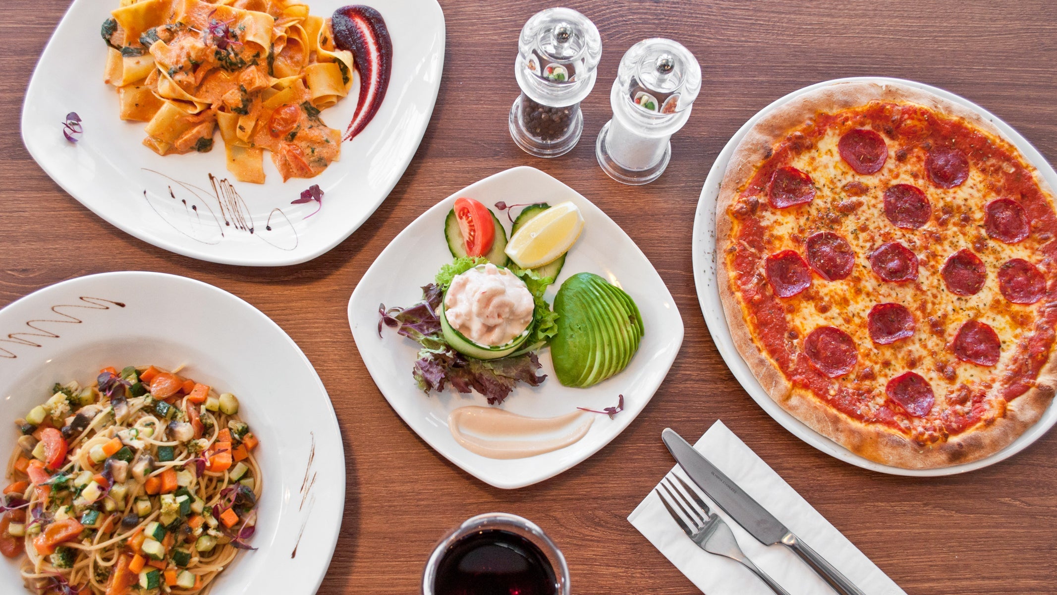 Dom Restaurant & Pizzeria delivery from Eastbourne Order with Deliveroo