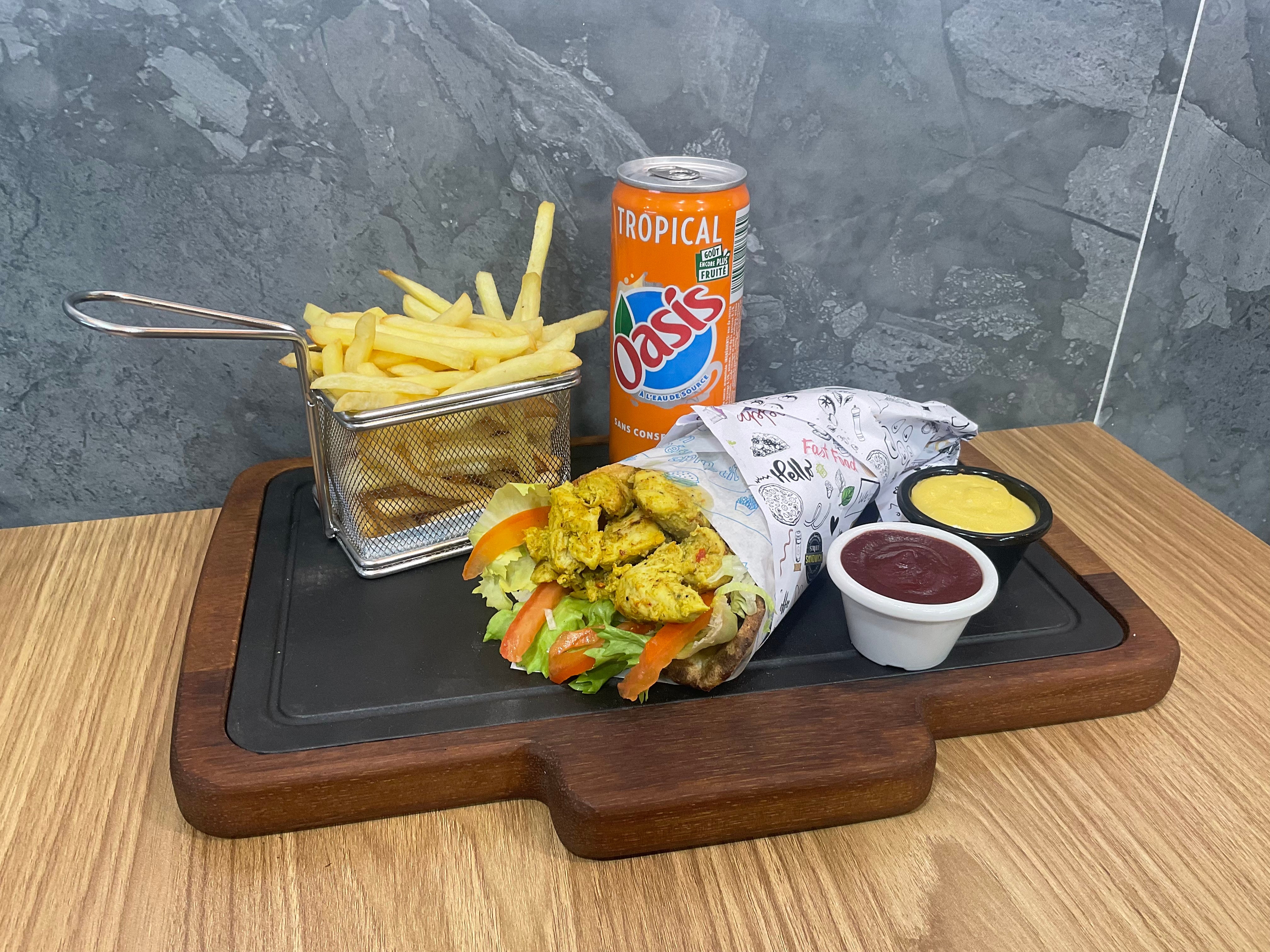 Menu Sandwich Chicken Curry