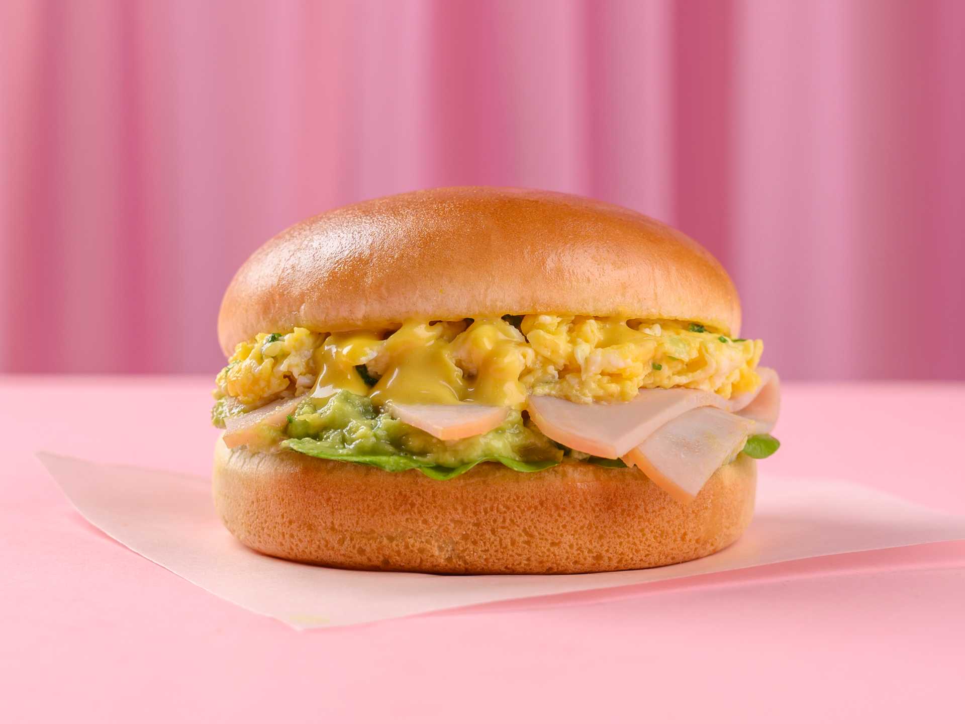 Turkey N Egg Bun