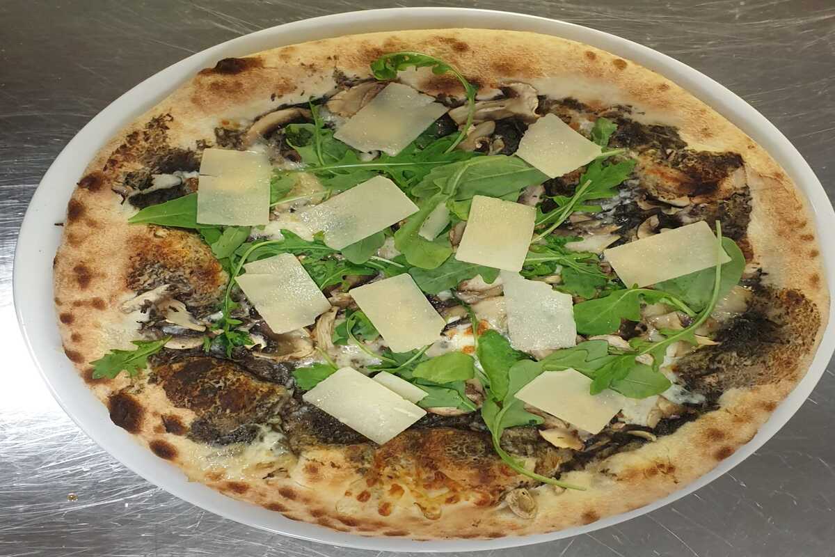 🍕🍶Pizza Trufetta