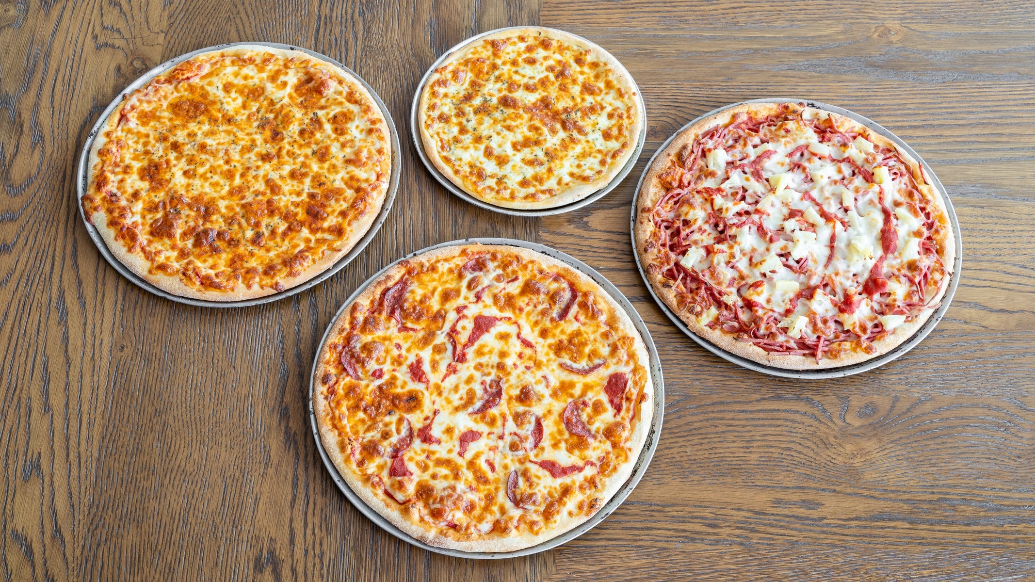 Pizza on Eley delivery from Blackburn South Order with Deliveroo