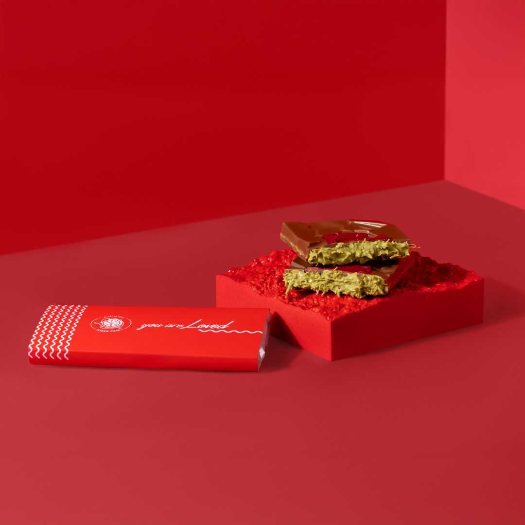🔥 Viral Pistachio Kanafa Chocolate Bar
