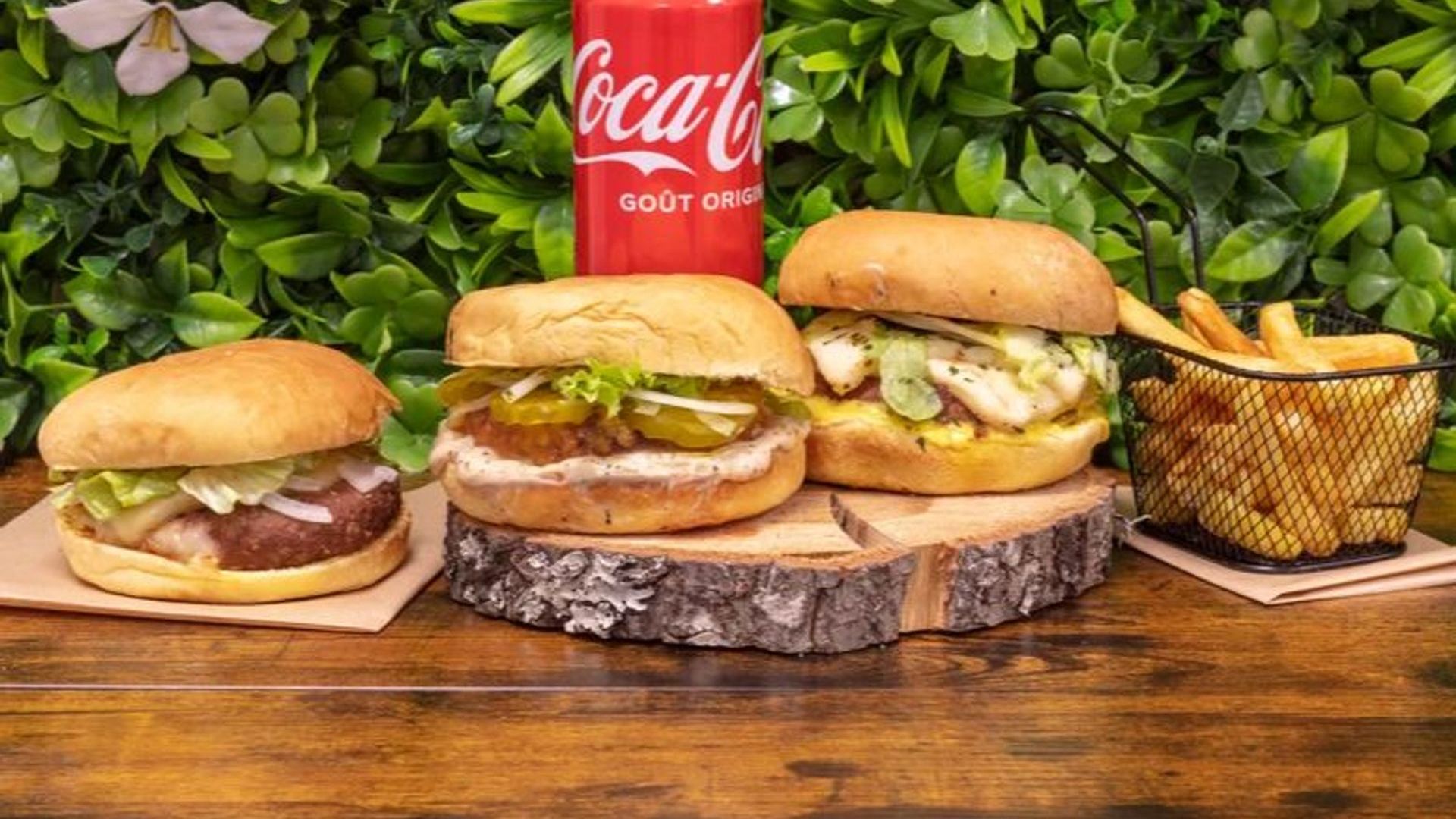 Burger Surprise - St Herblain livre depuis Beauséjour-Sillon ...