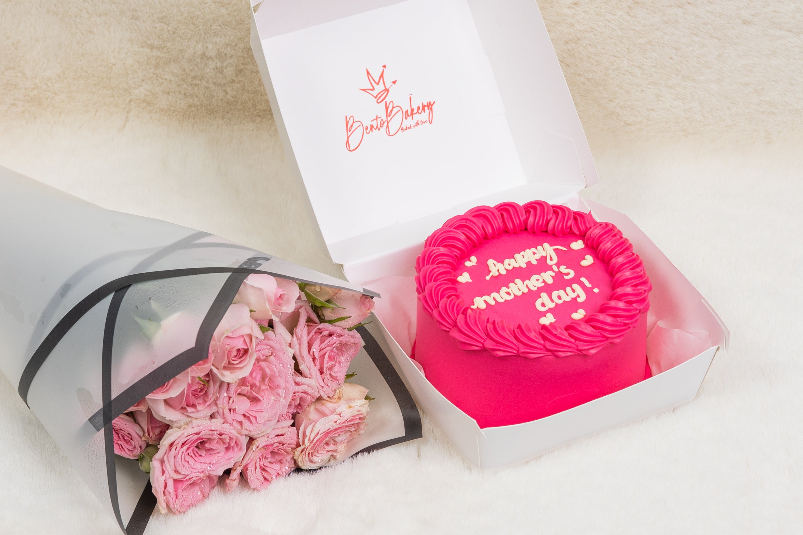 Pink Border Pink Happy Mothers Day Cake With Pink Roses