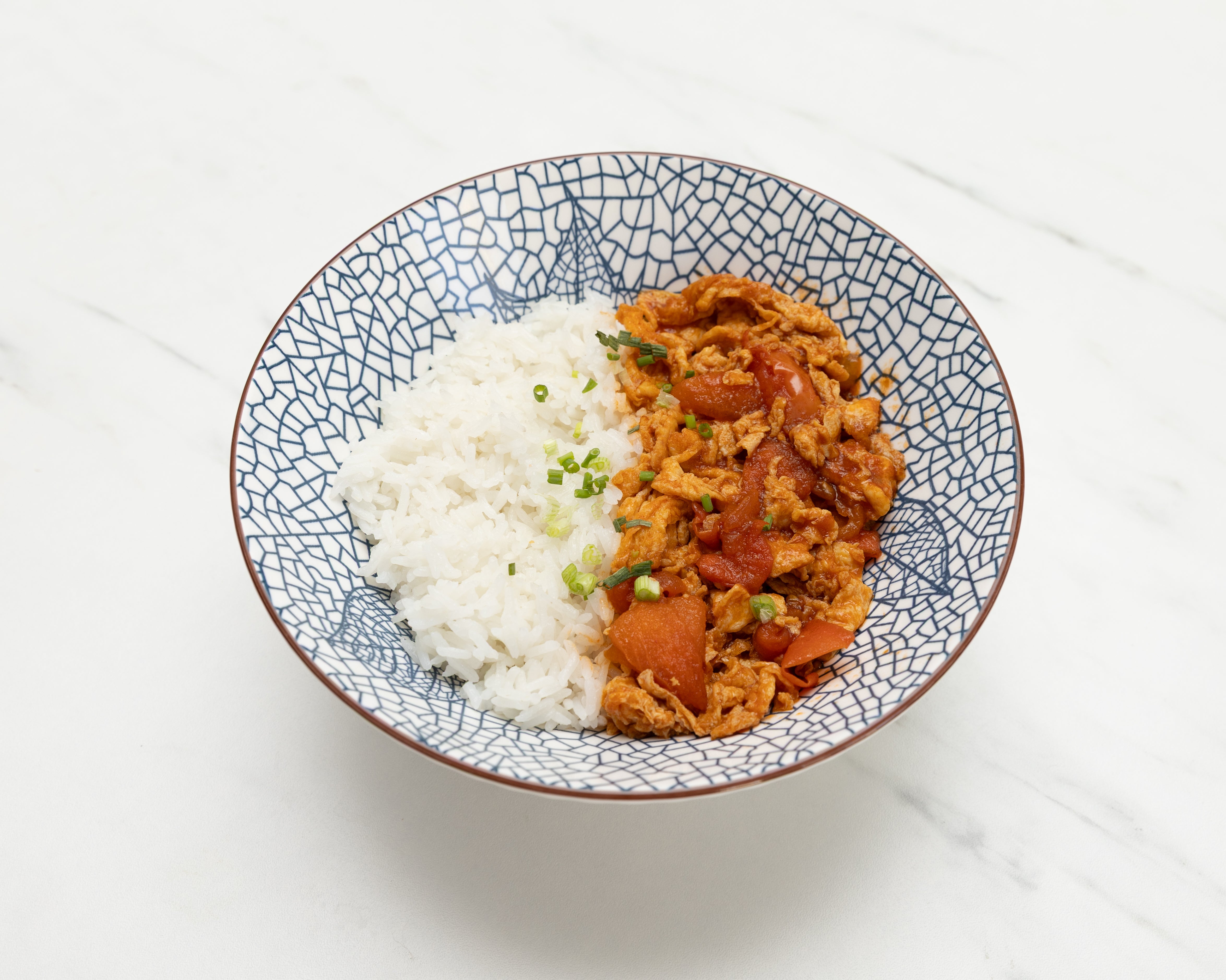 Riz oeuf sauce tomate