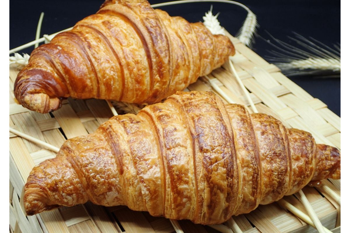 Croissant Plain