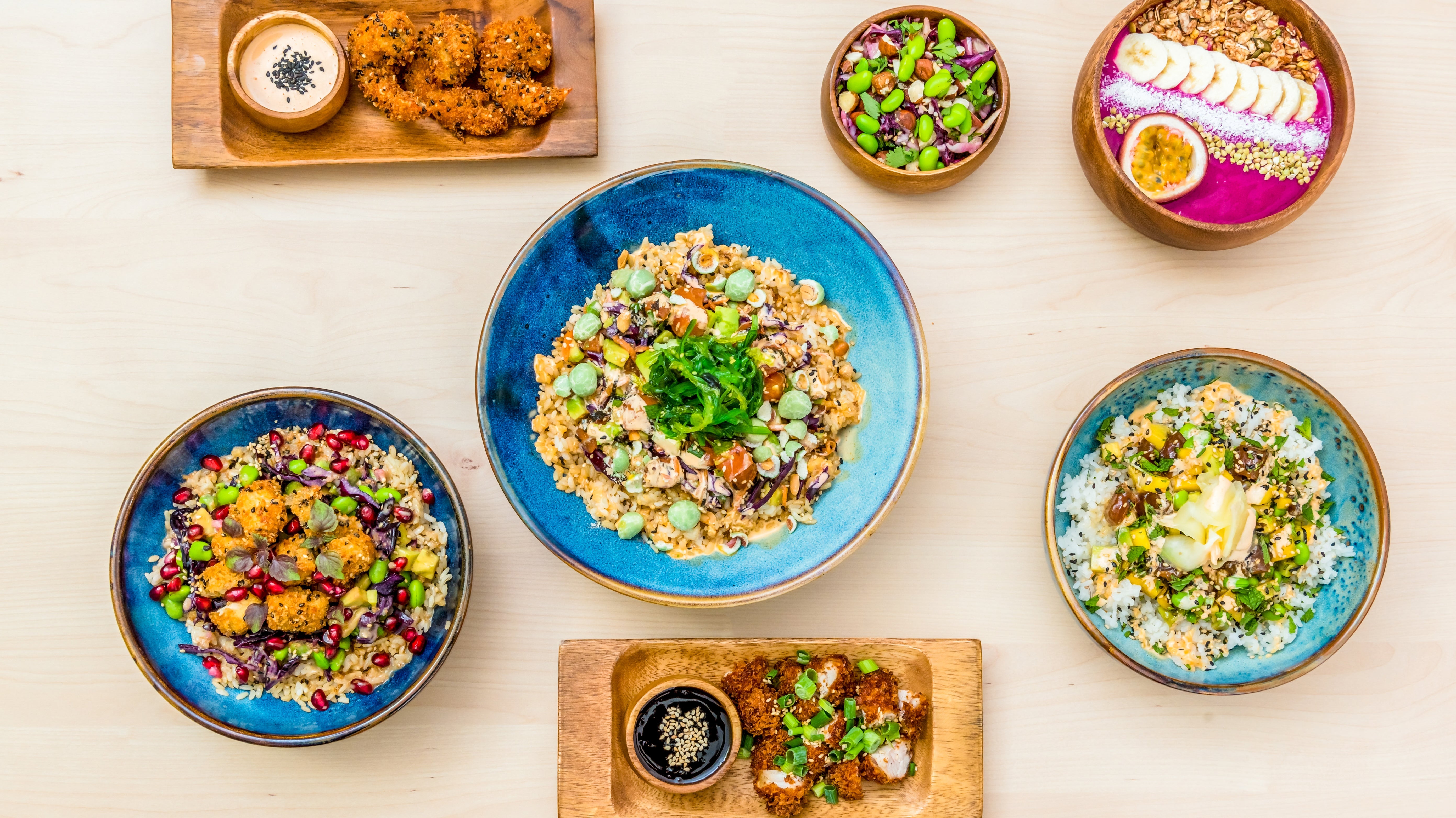 KOMO Bowl Delivery From Chatelain Order With Deliveroo