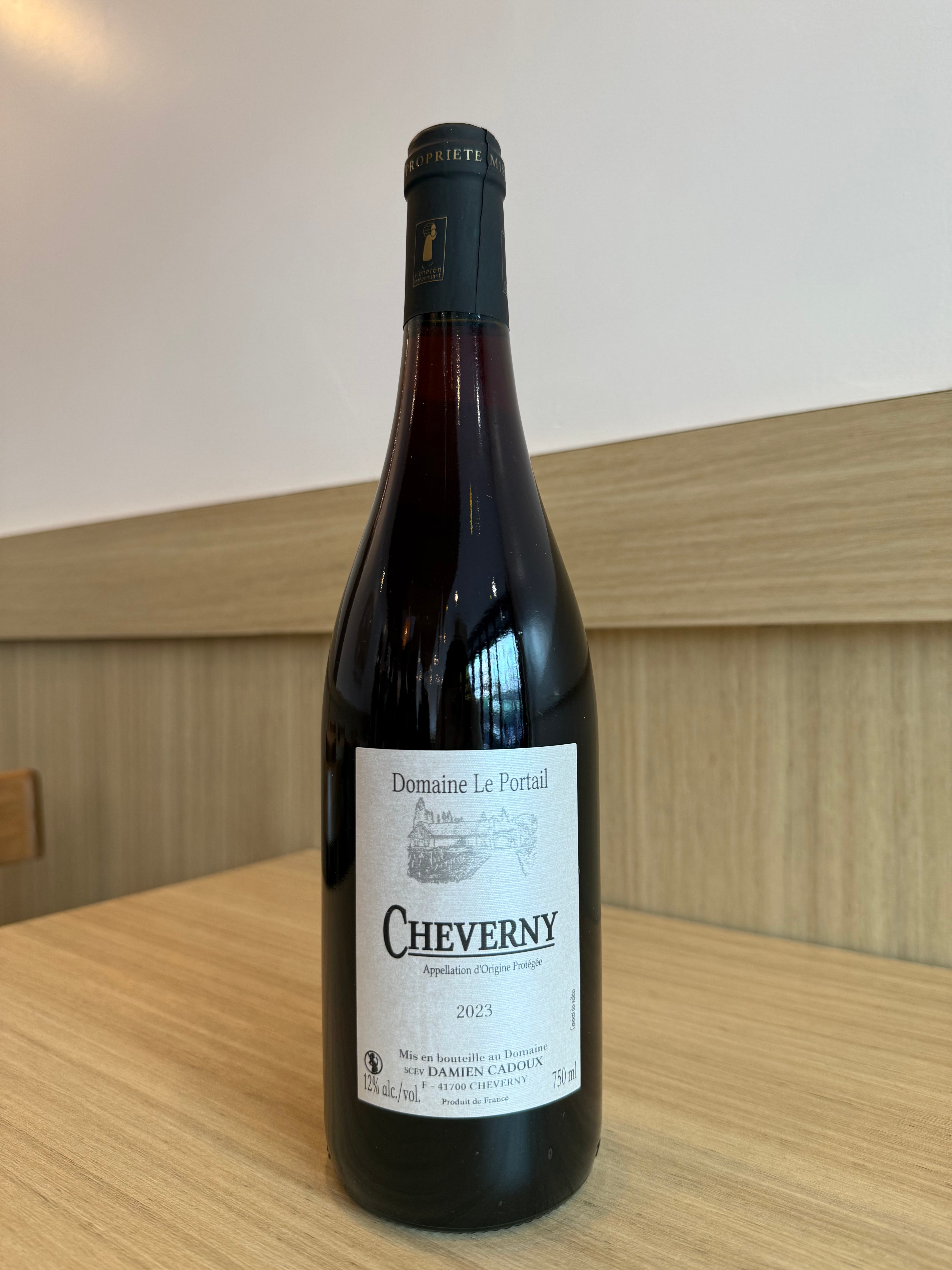 vin rouge AOC CHEVERNY DOM. PORTAIL