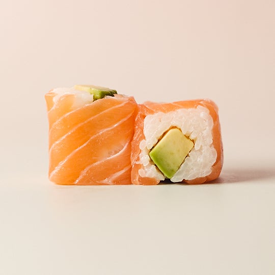 Roll saumon avocat