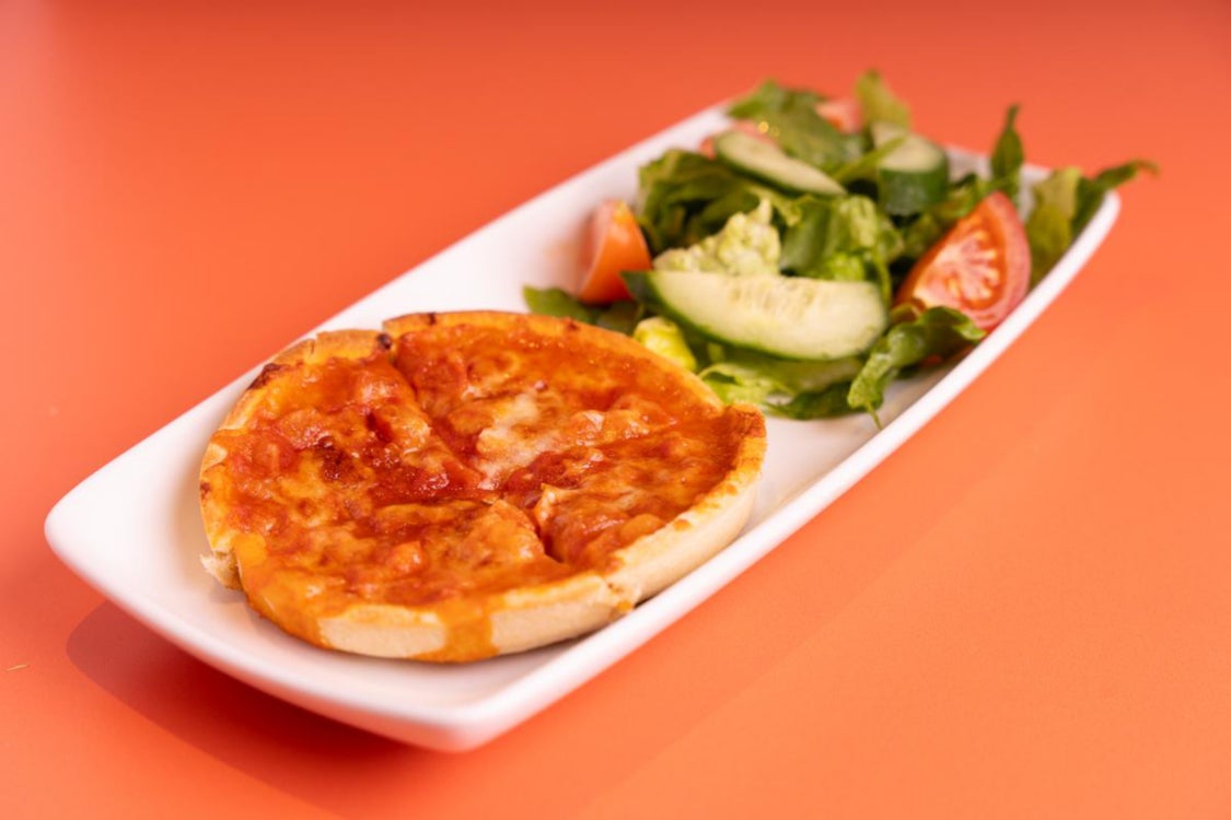 Cheese and Tomato Pizza (V)