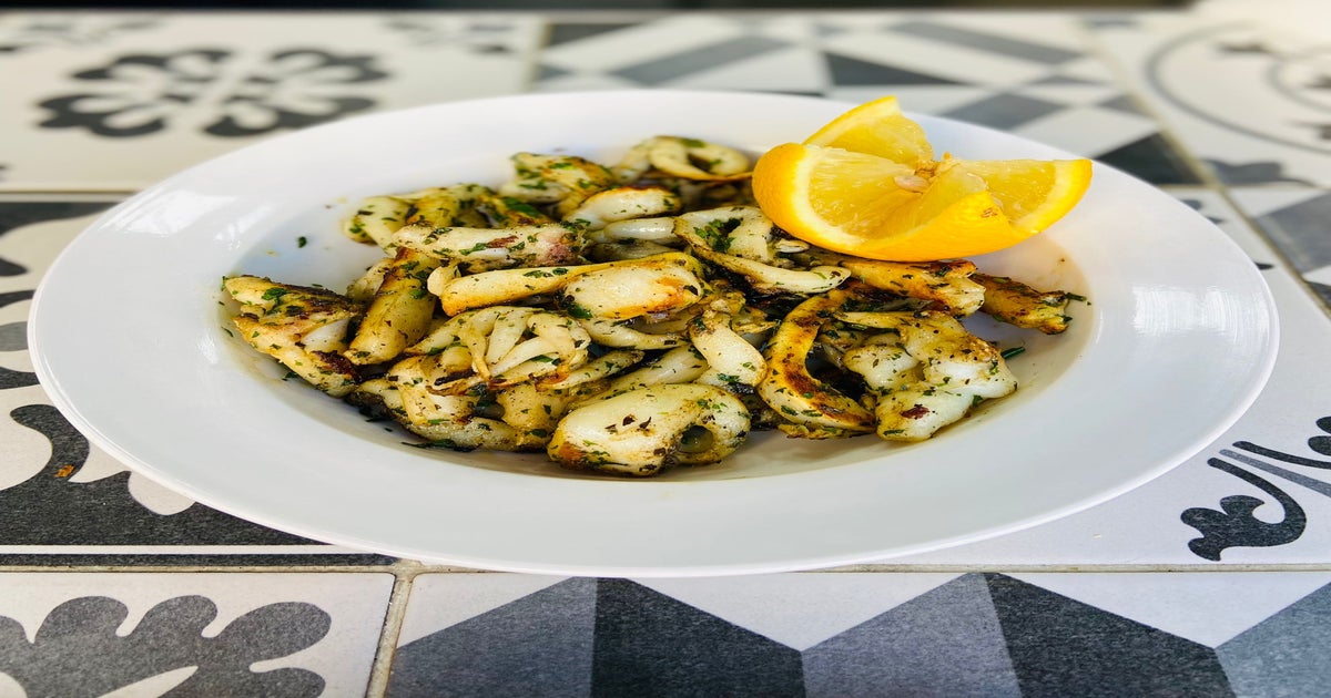 Chez LuLu delivery from Marseille Vieux Port Order with Deliveroo