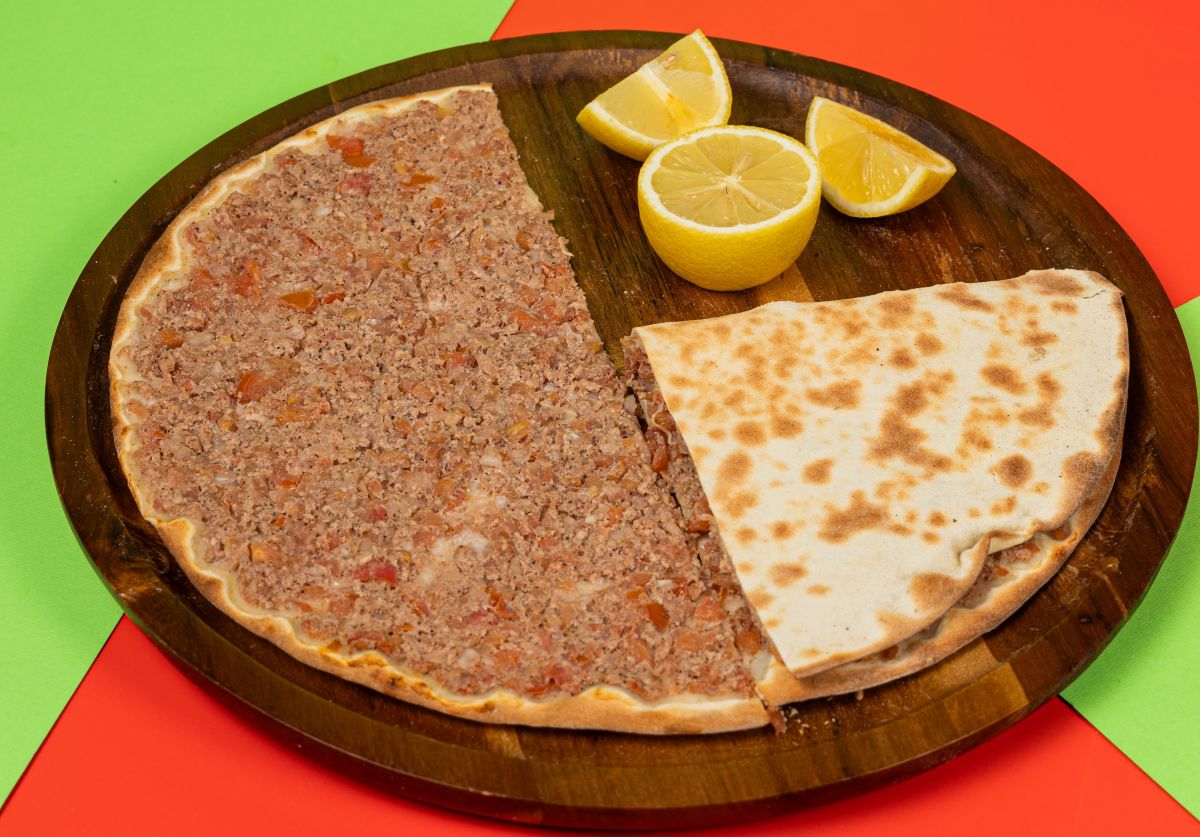 Mana'eesh Lahme bi Ajin