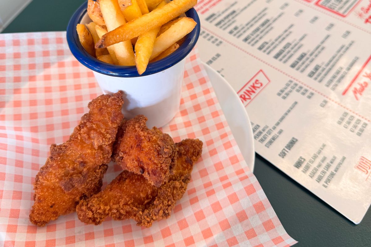 Kids tenders & Chips