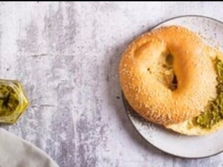 Pistachio Spread Bagel