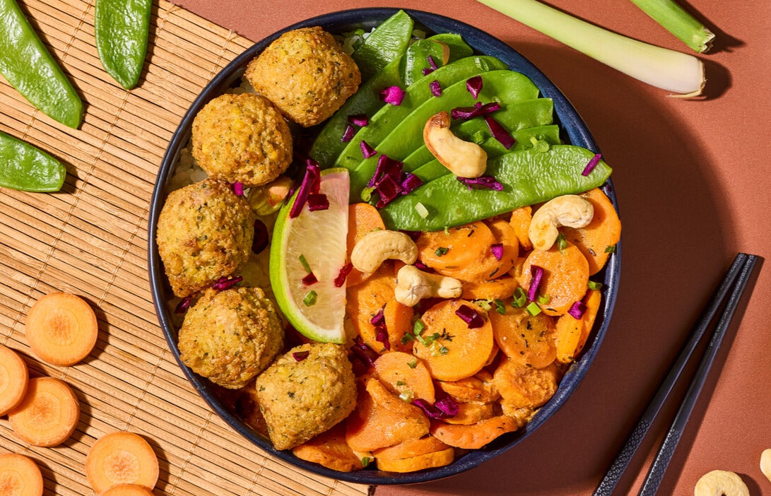 Hot Poké  Curry Massaman Falafels