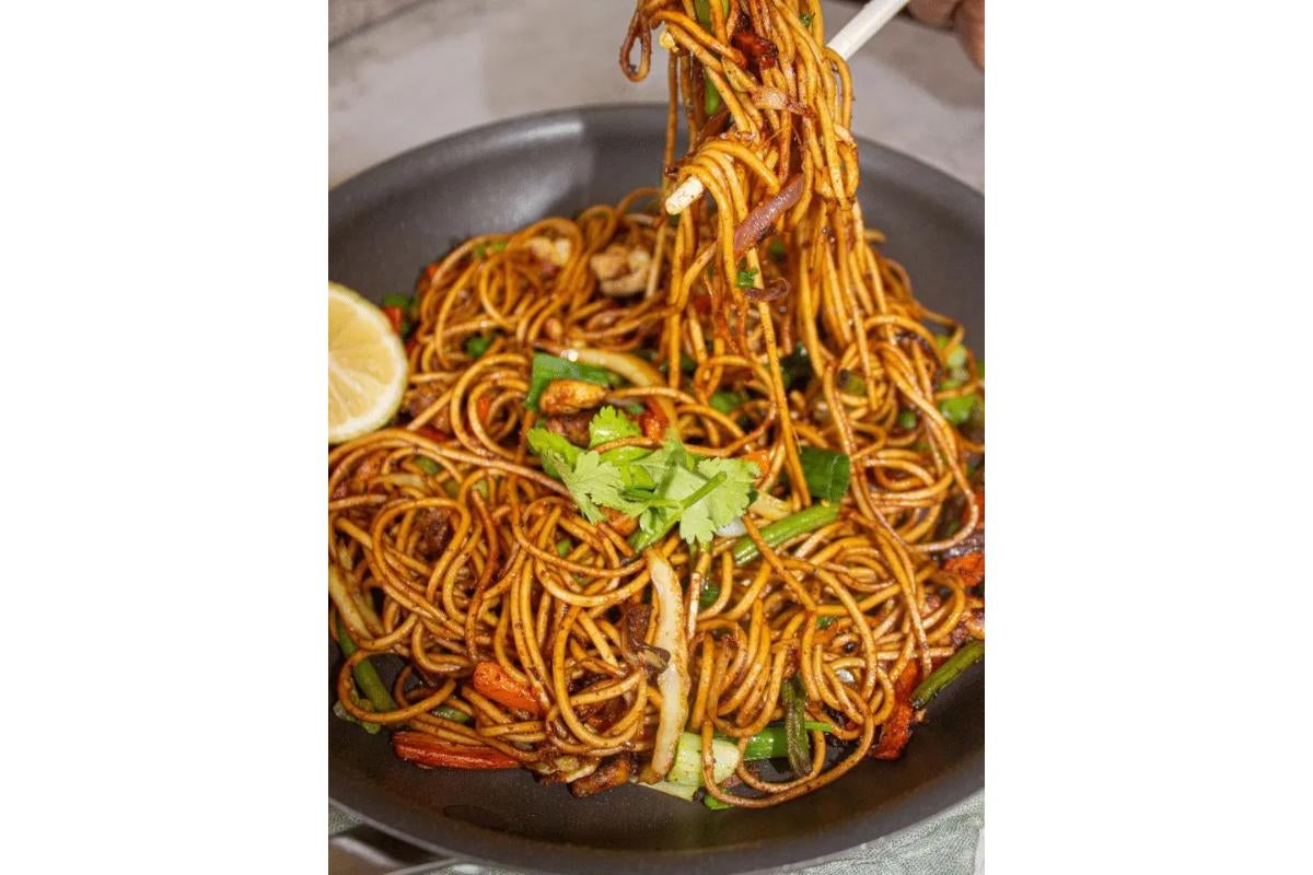 Sukuti Chowmein