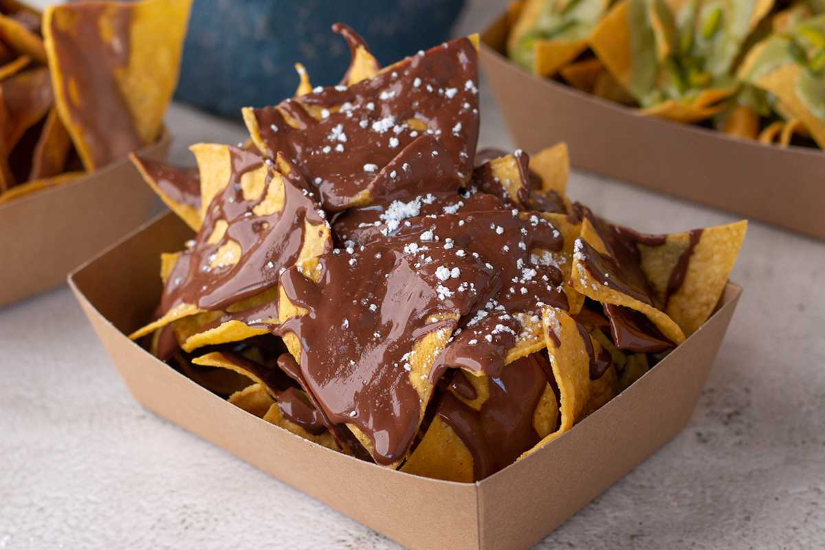 Nutella Nachos