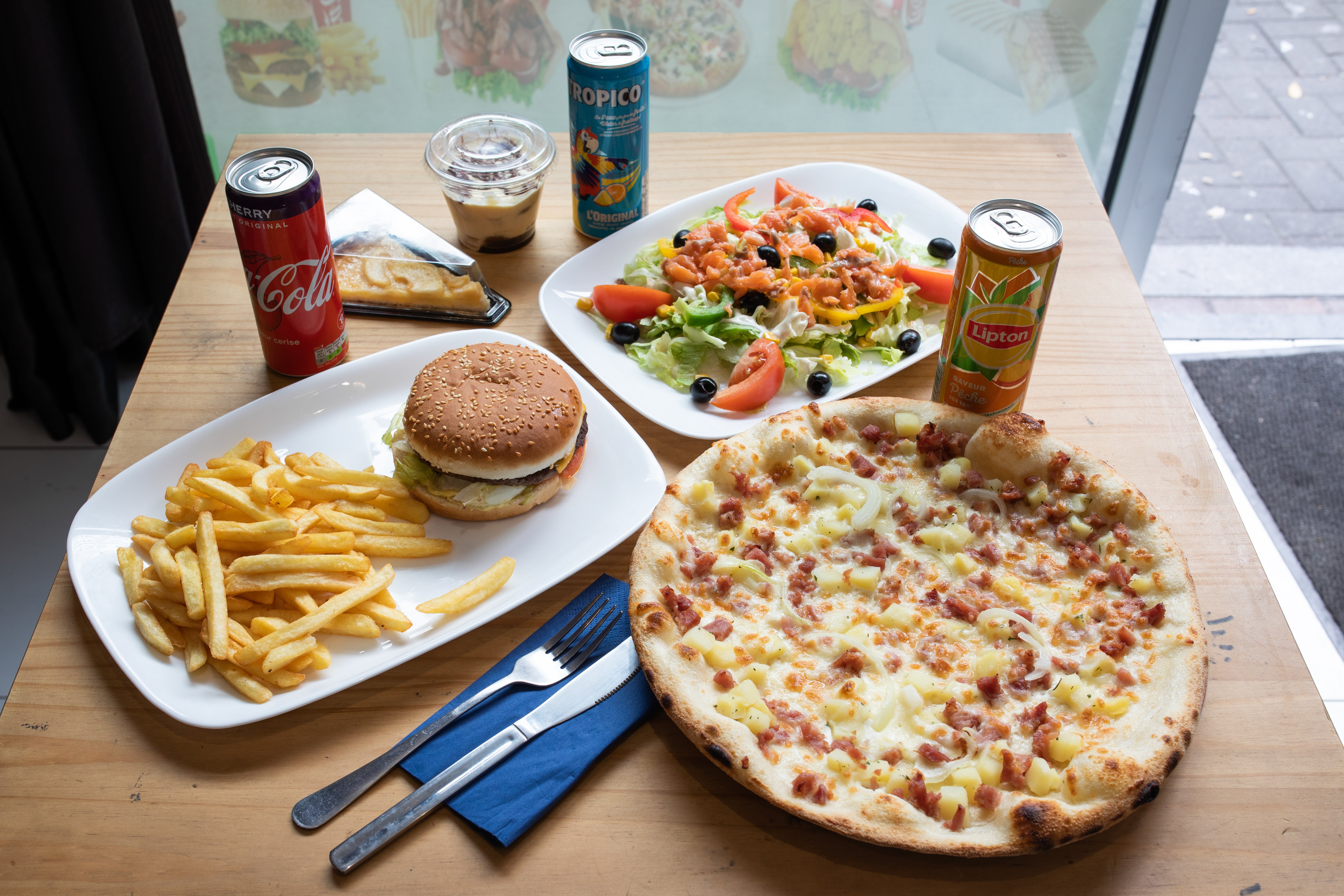 Smokeyz Desserts delivery from Huddersfield Order with Deliveroo