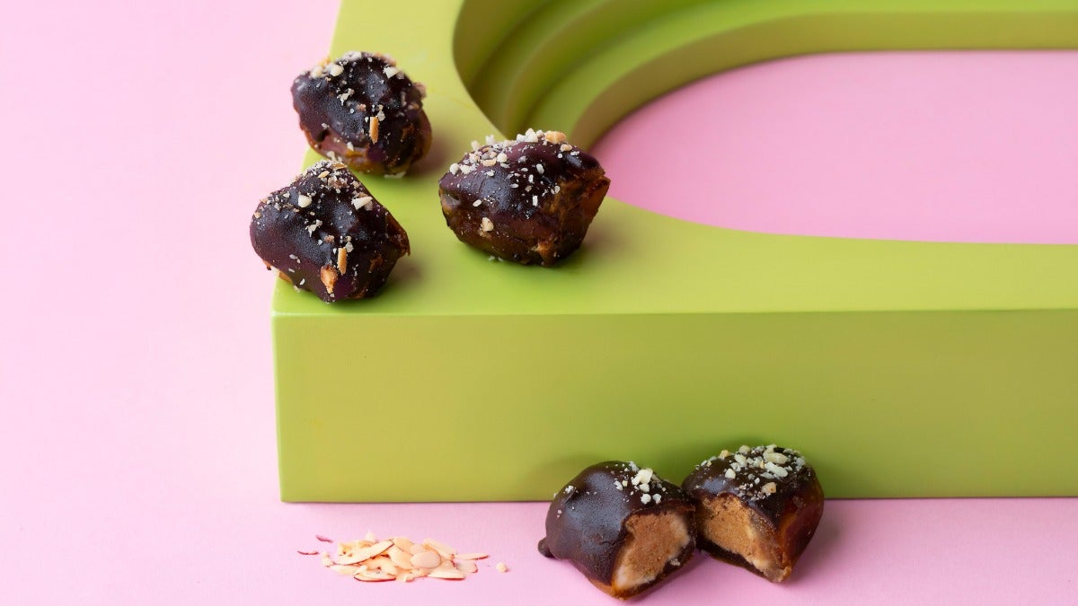 Almond Protein Dates