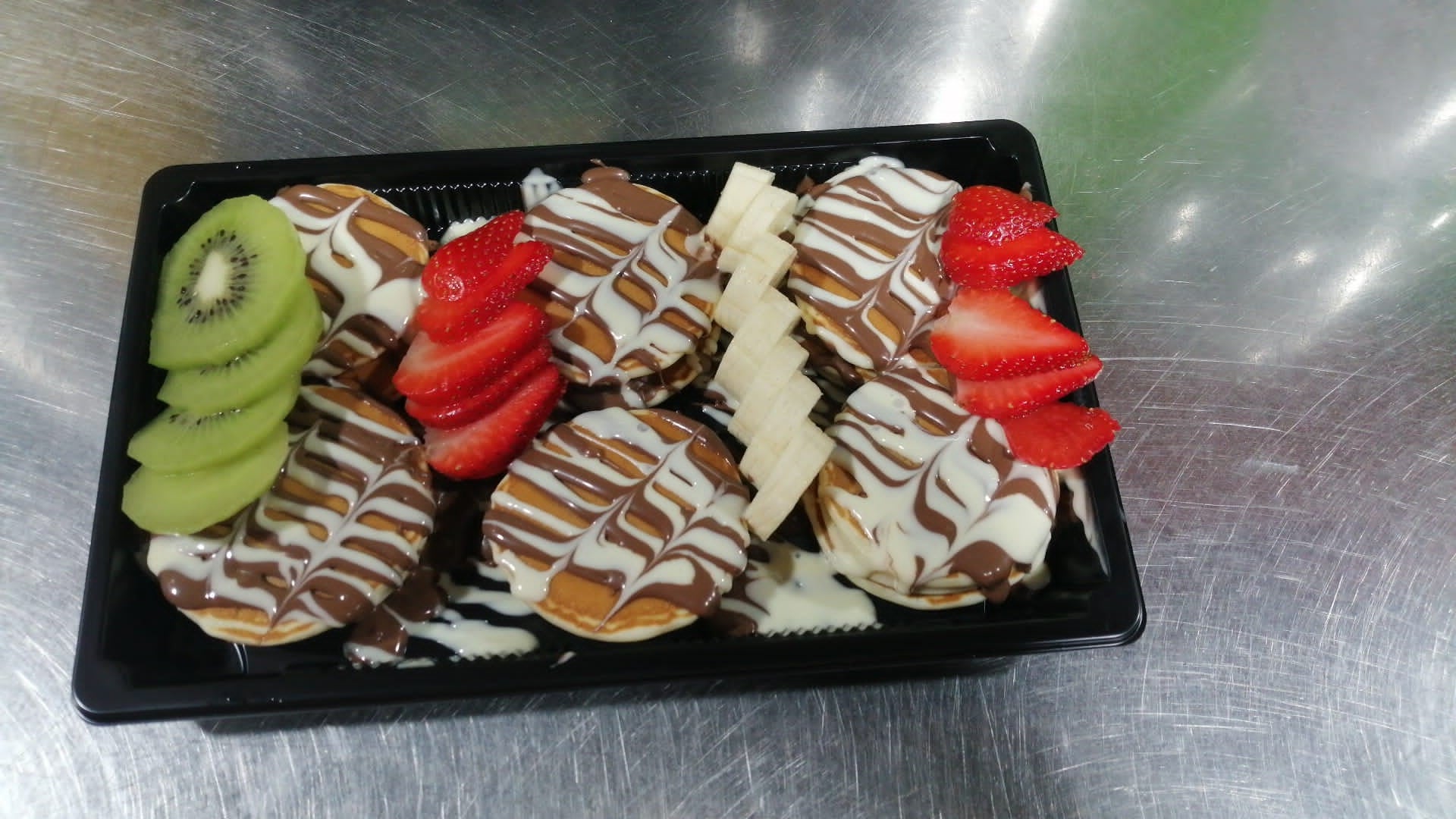 Nutella Fruits Pancake
