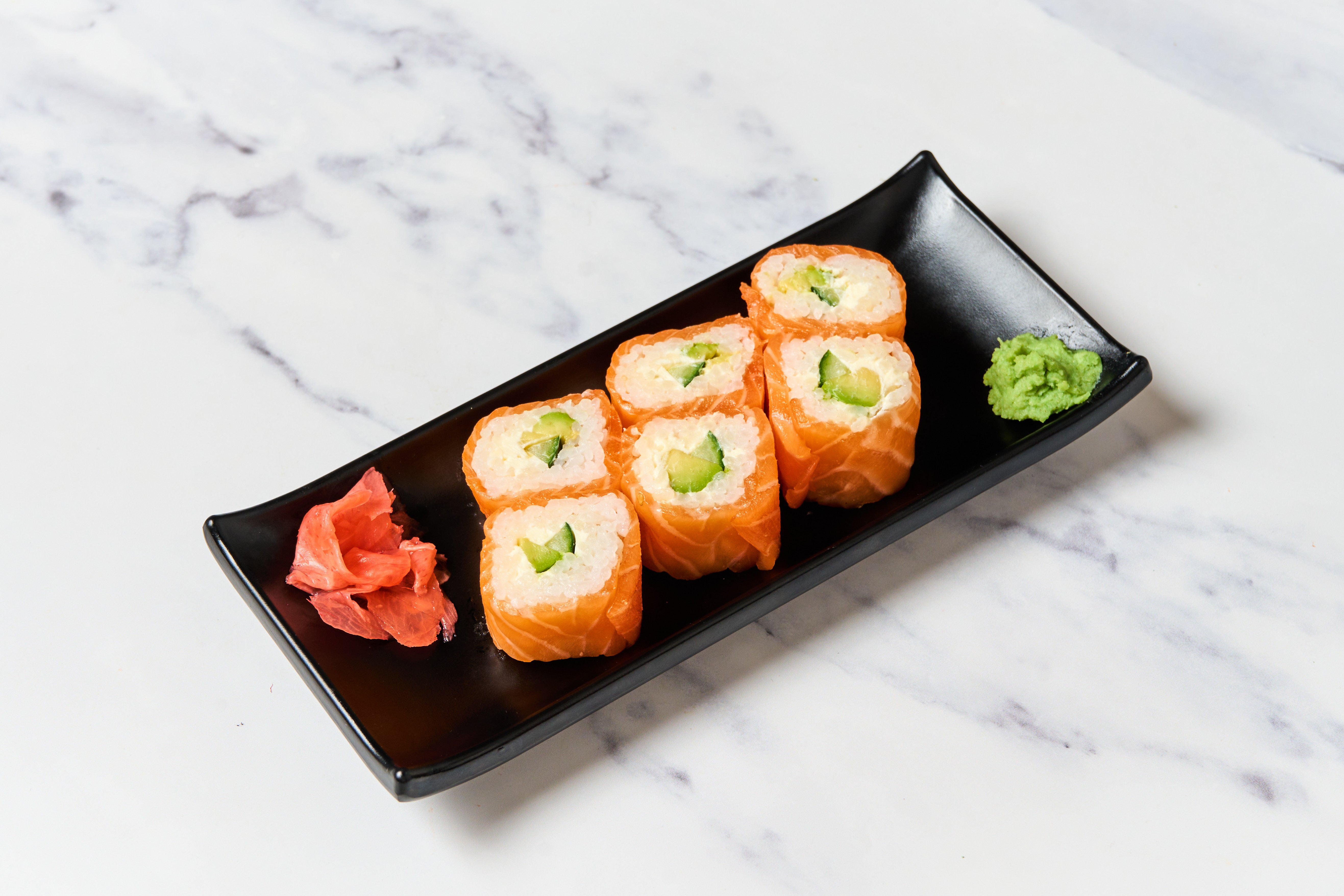 Salmon, avocat concombre cheese