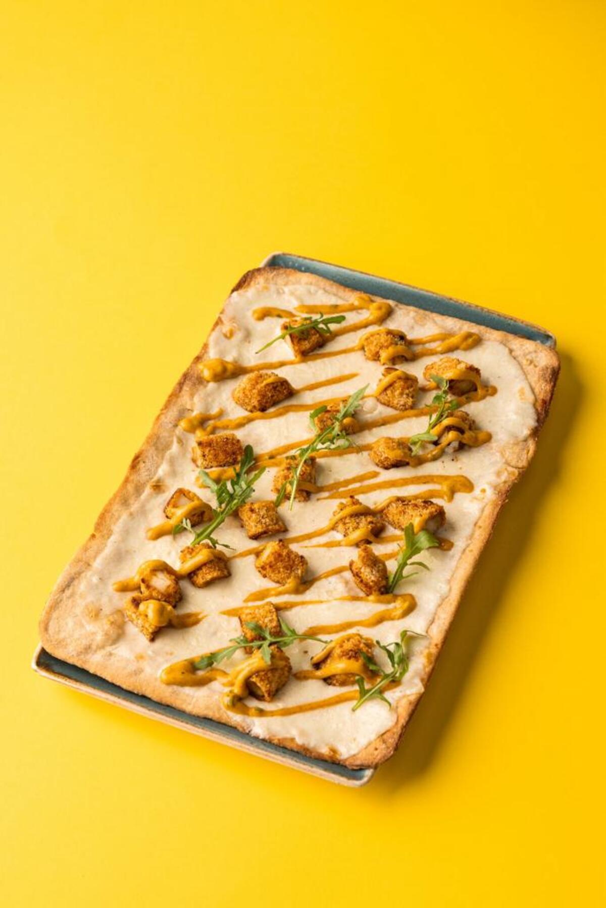 Dynamite Chicken Pizza