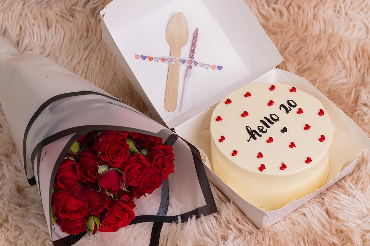 Hello 20 Cake With Flowers
