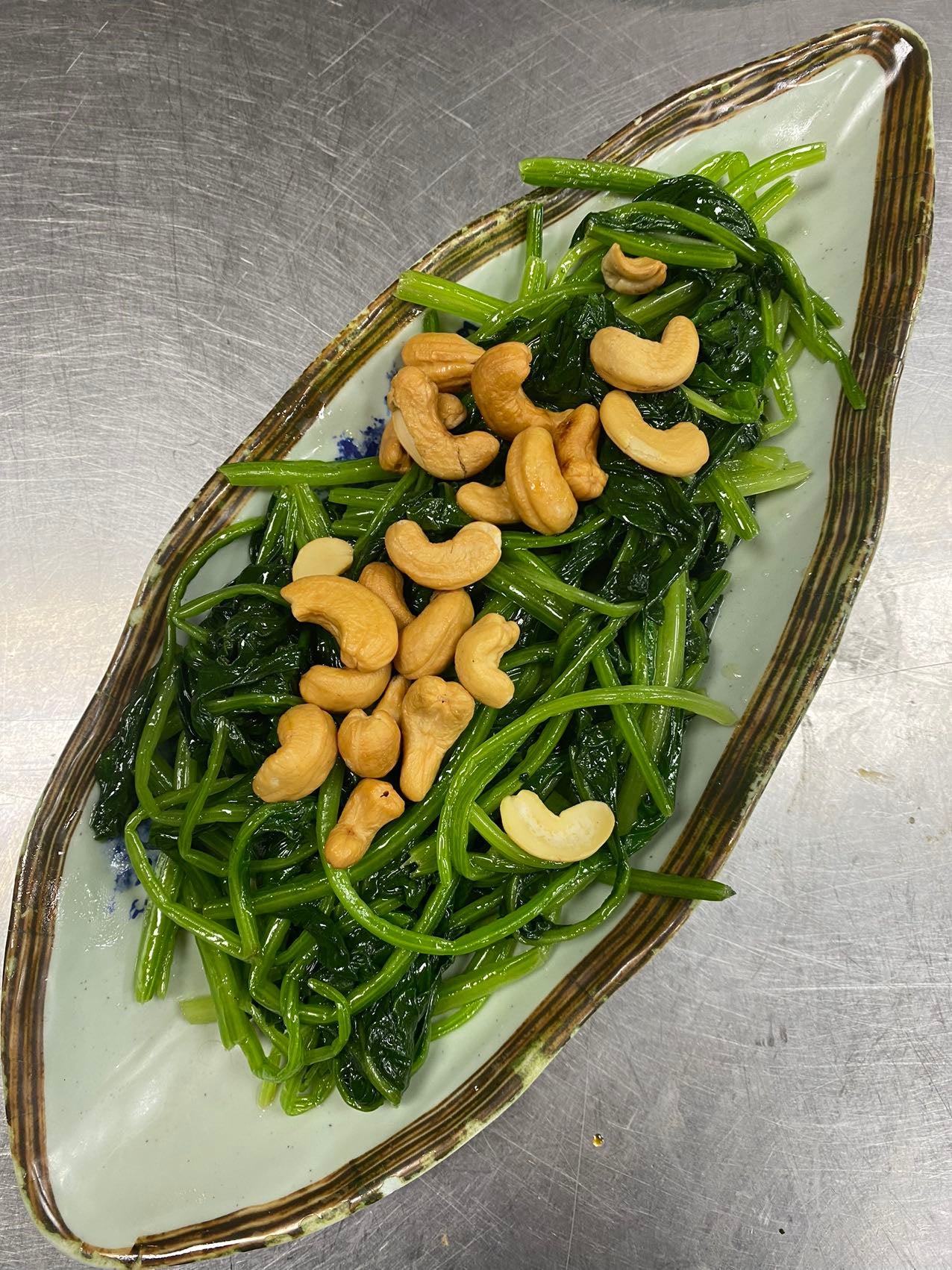 (V) Spinach Salad with Cashew Nuts (腰果菠菜)