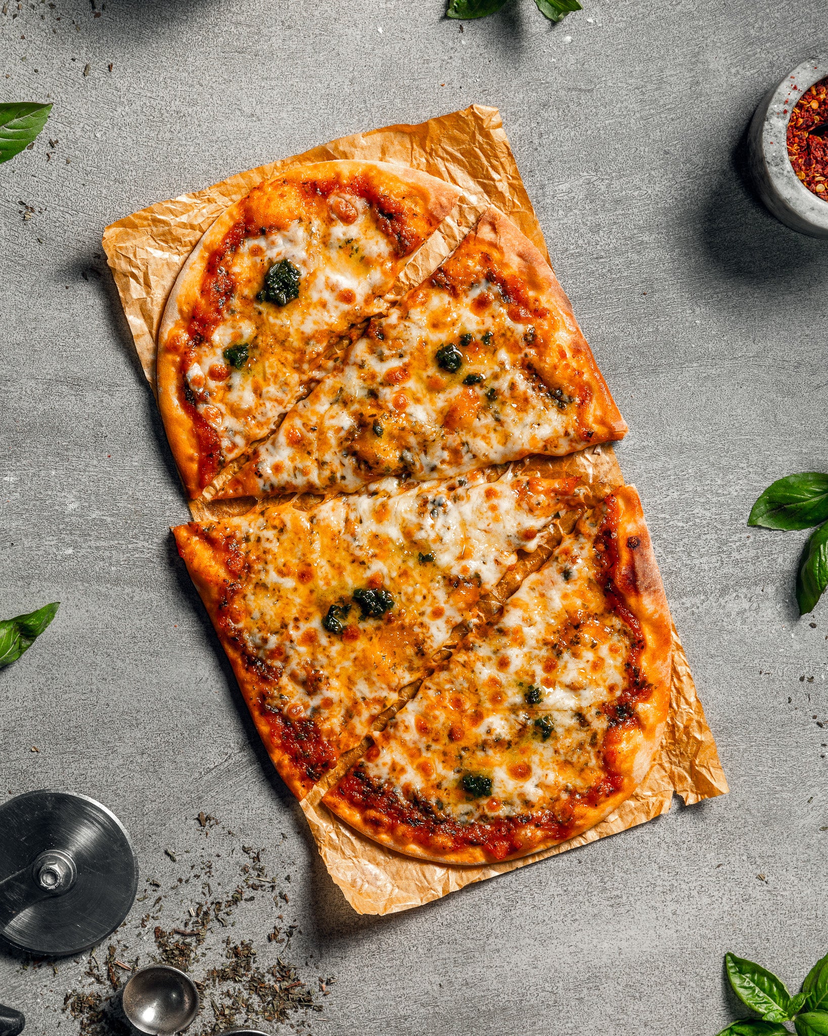 Pesto Margherita Pizza - Regular