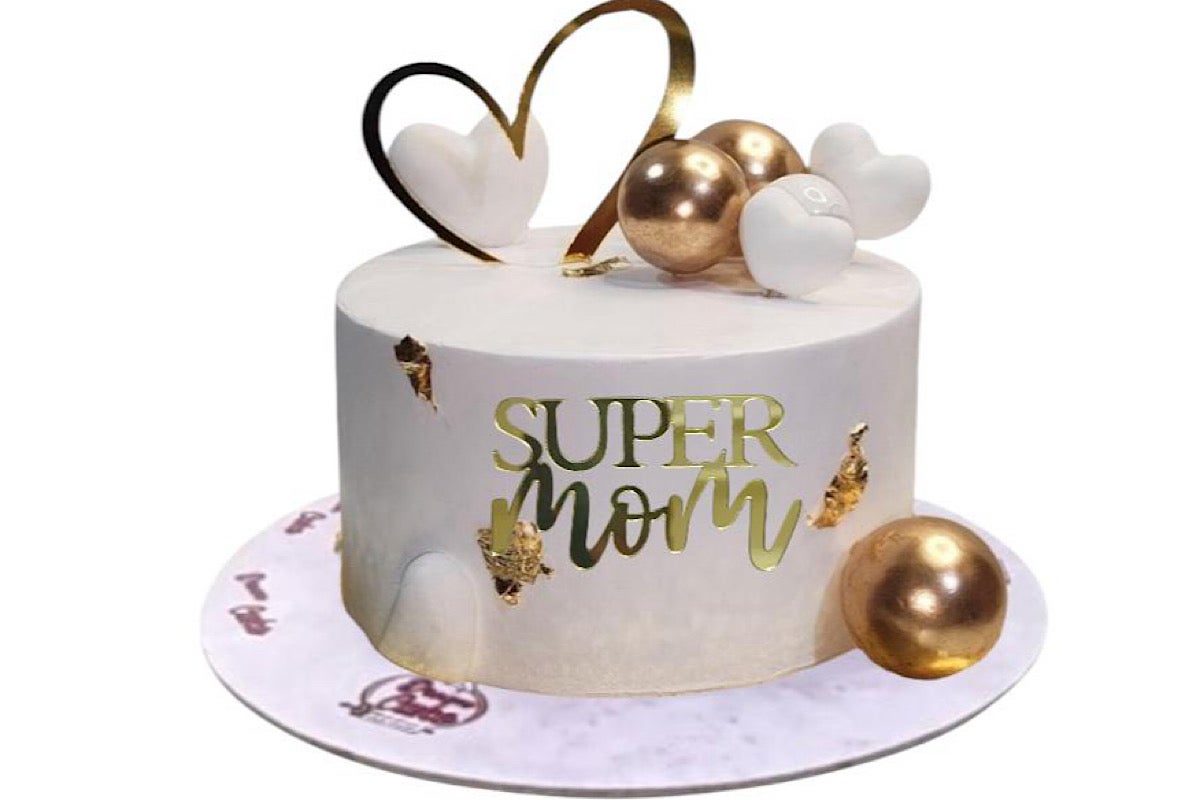 Heart super Mom