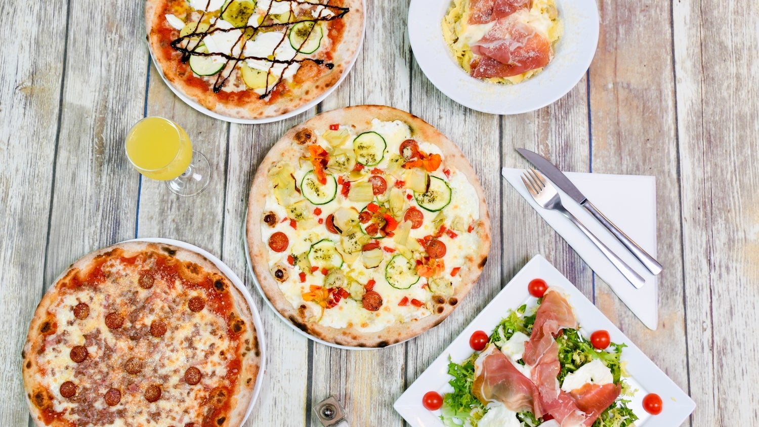 Express Grill & Pizza delivery from Clerkenwell Order with Deliveroo