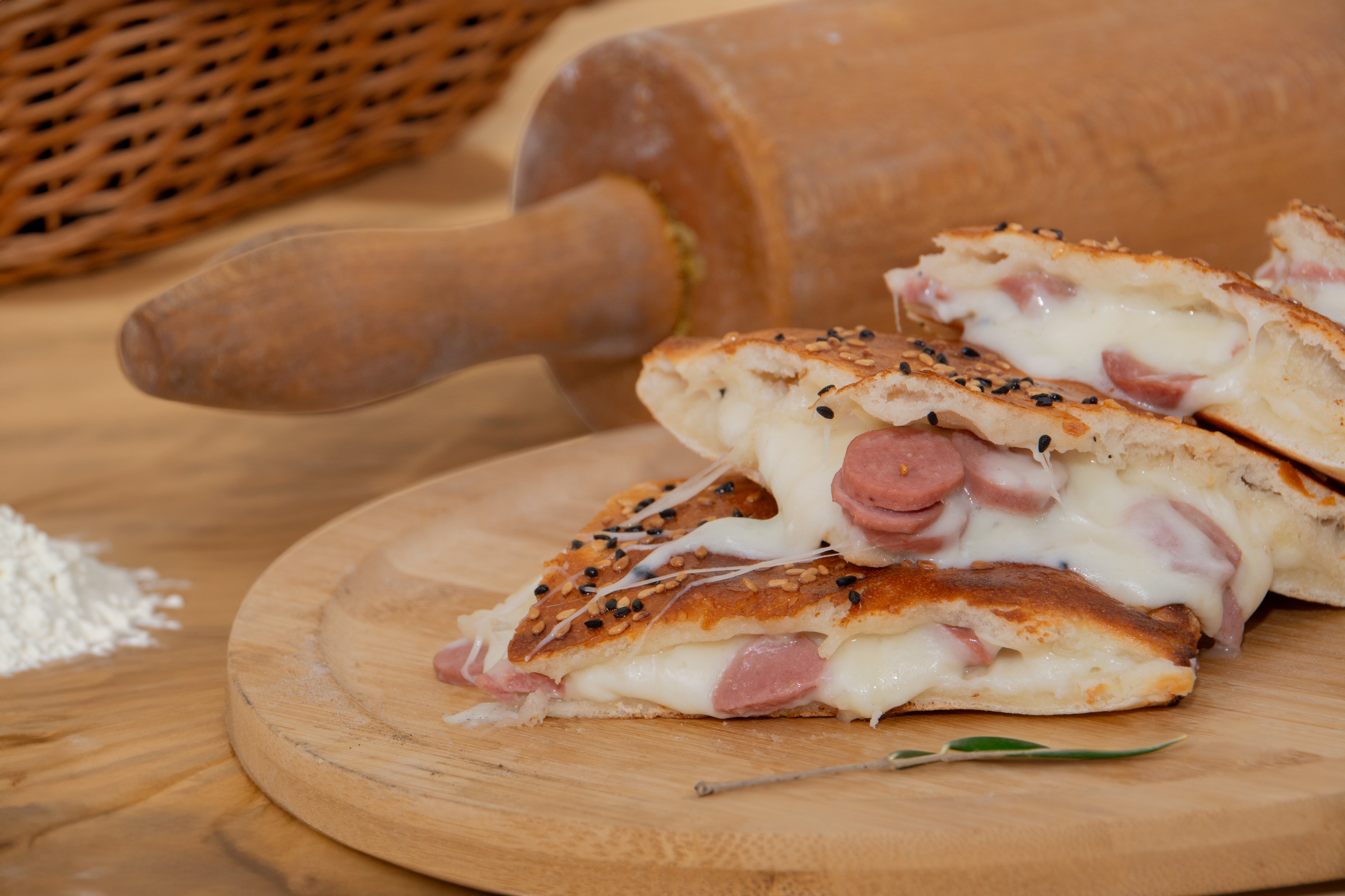Mudarbahah Cheese With Sausages