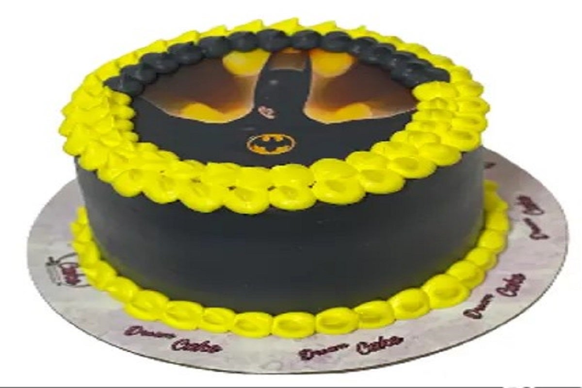 batman cake 1