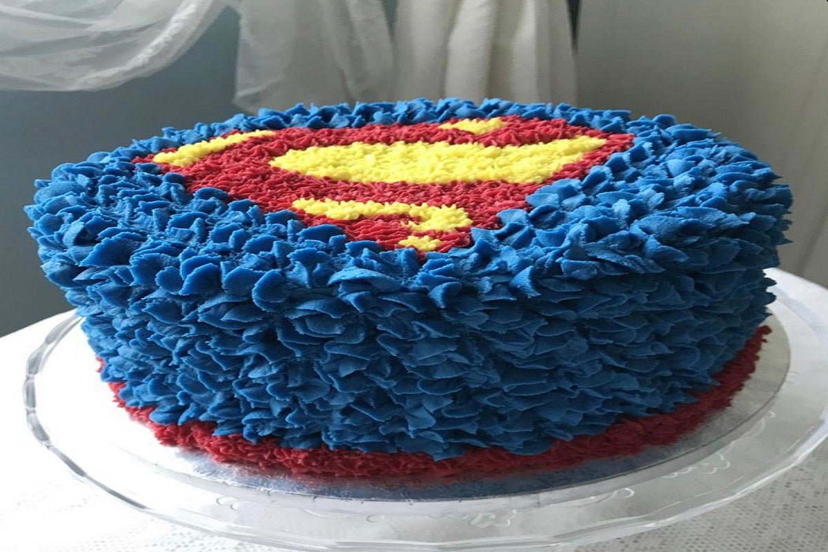 superman cake