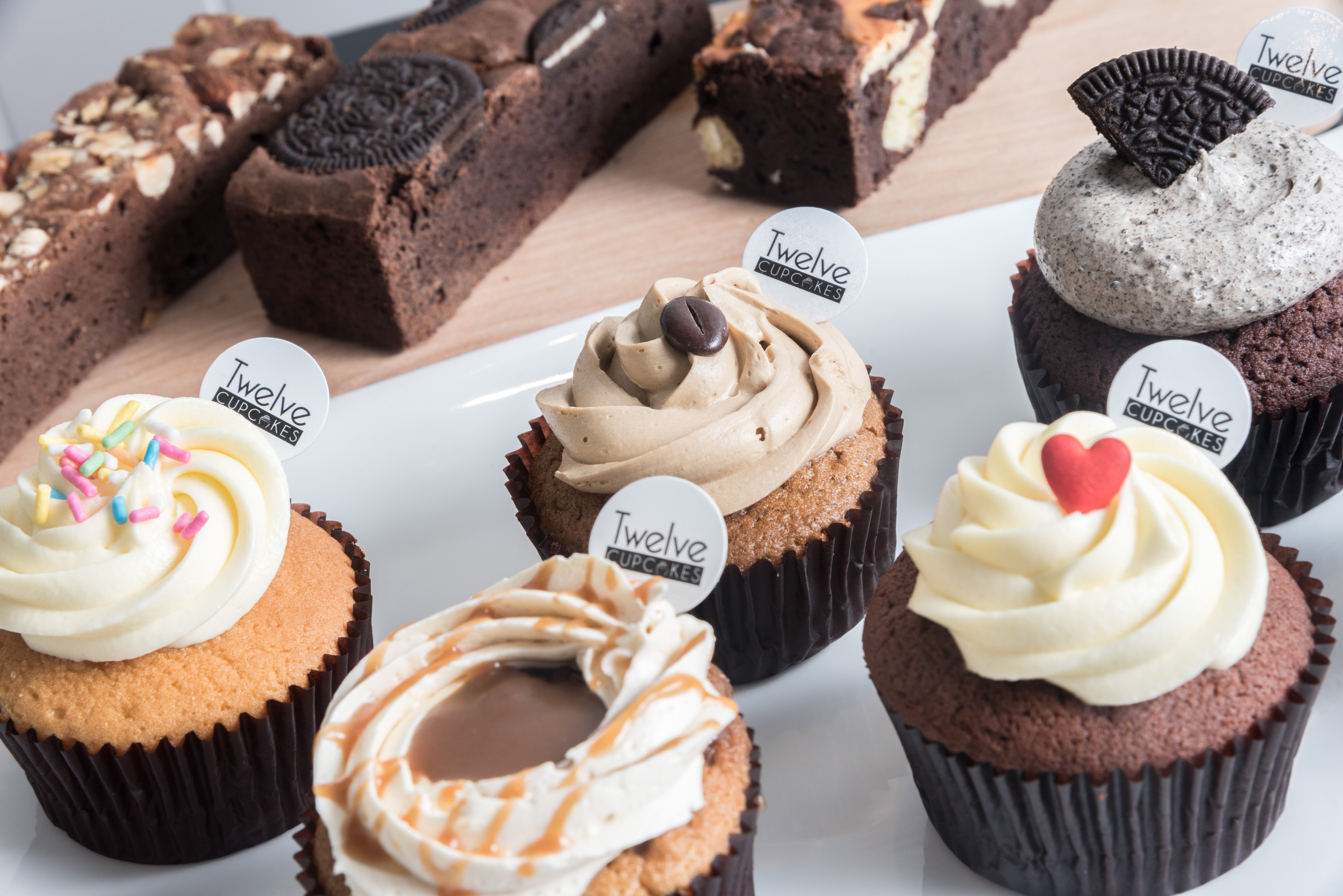 Twelve Cupcakes delivery from Central Order with Deliveroo