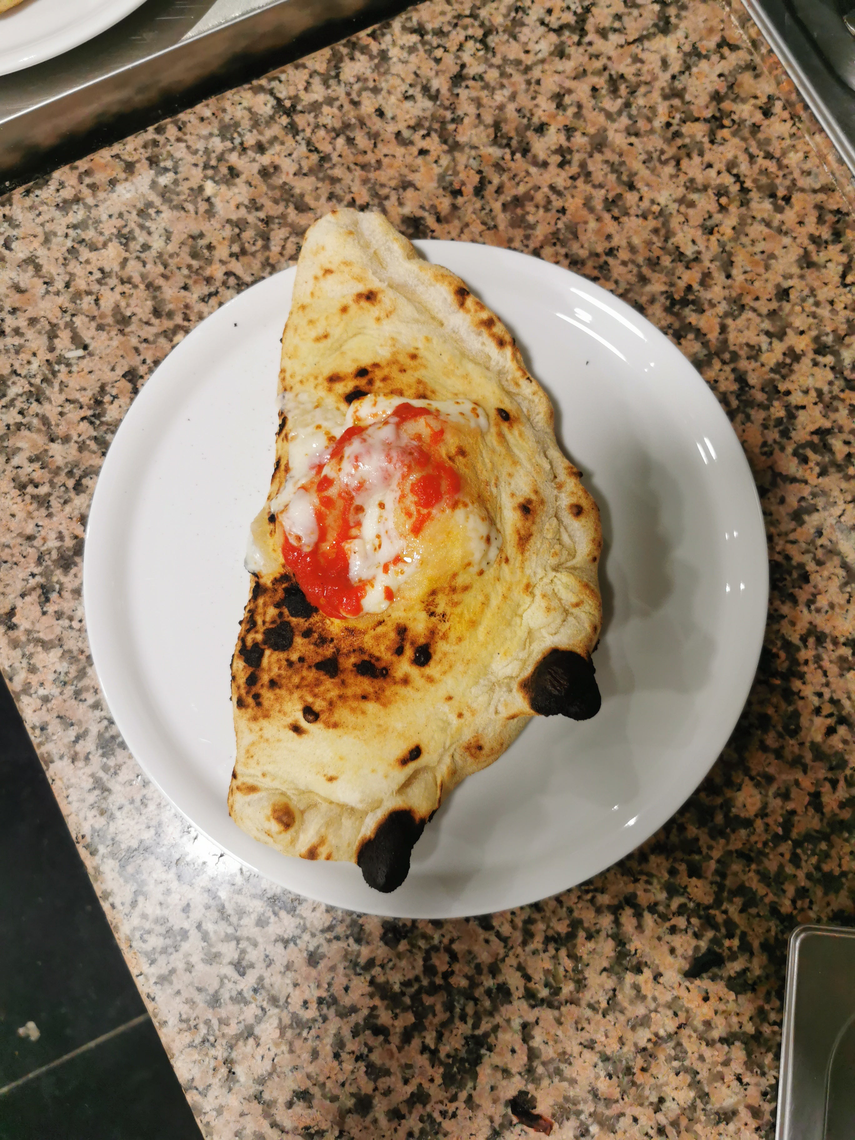 CALZONE Rouge