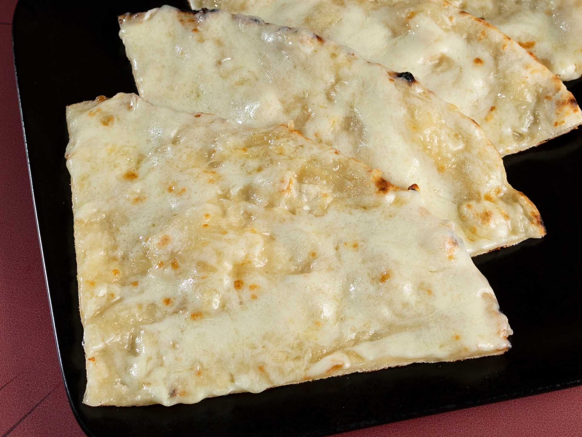 Cheese Naan