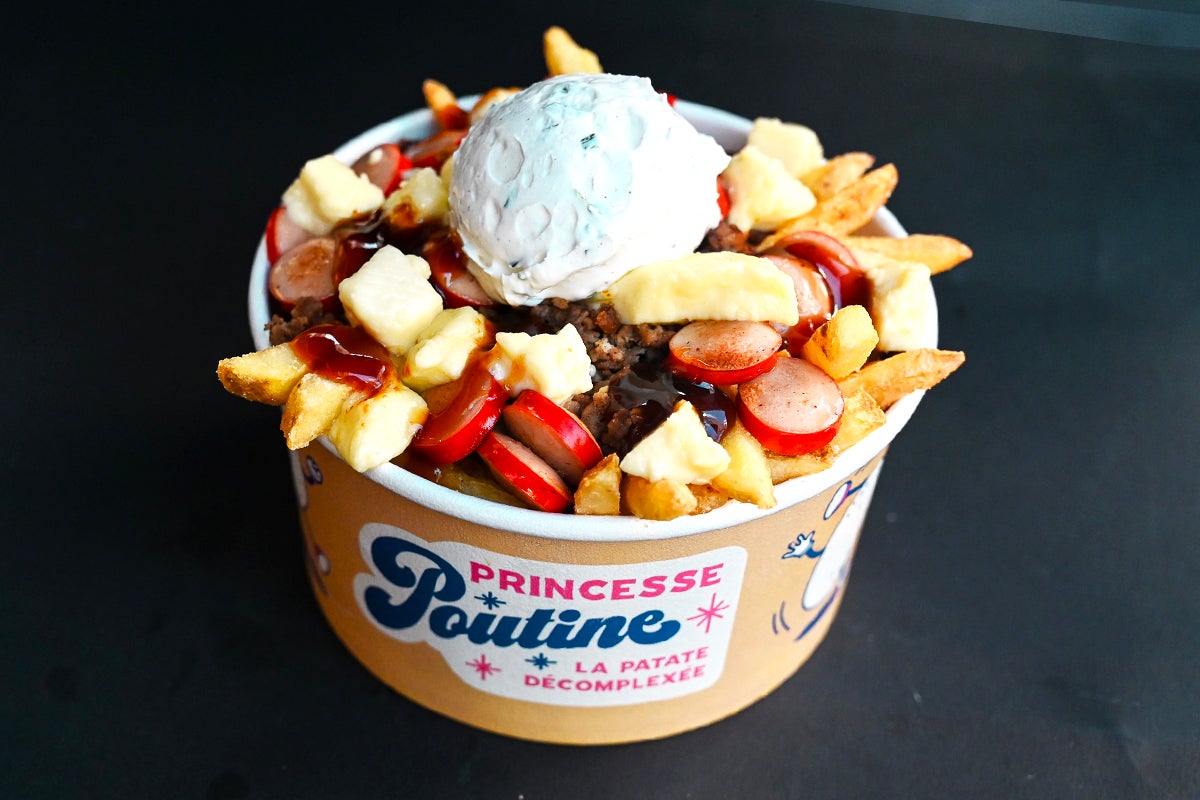 🥔 Poutine T-Rex  🧀 🥩 🌭 ⚪️