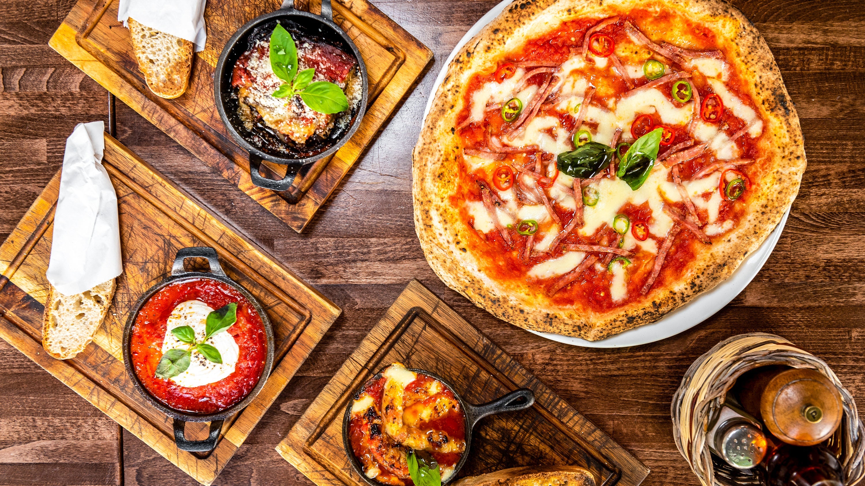 Farina Pizzeria Napoletana delivery from Holland Park ...