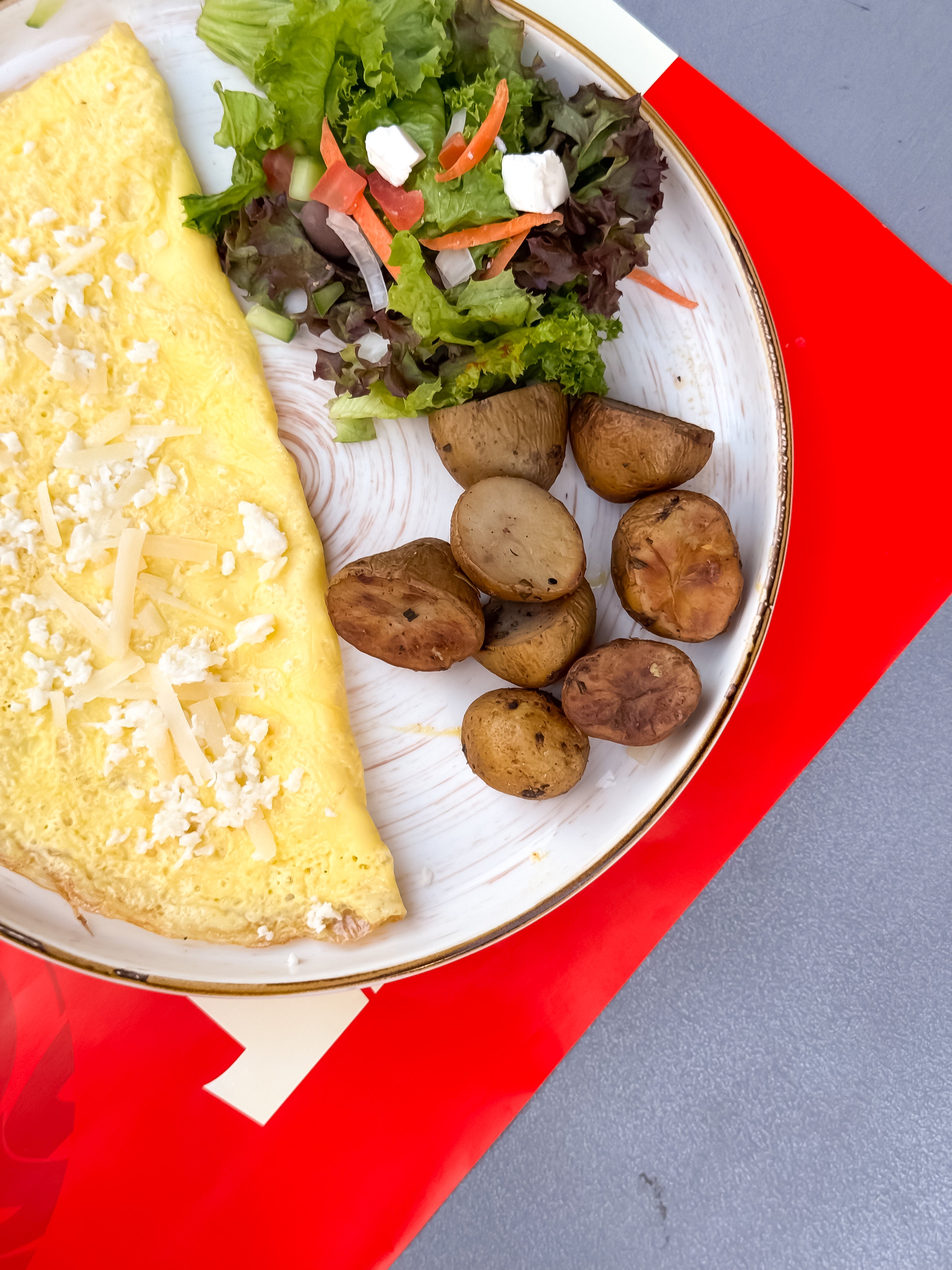 Halloumi Cheese Omelet