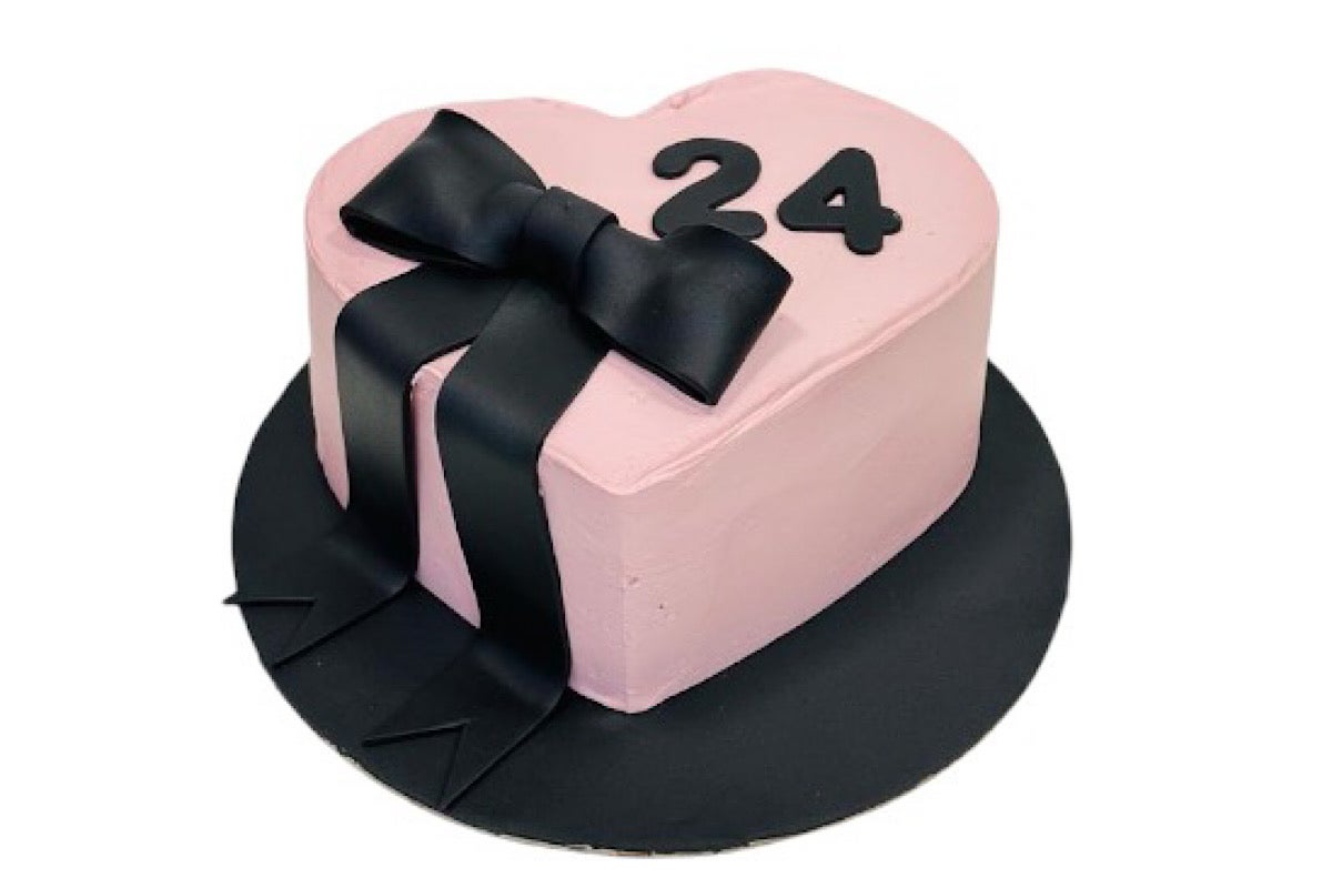 Pink Heart Cake11