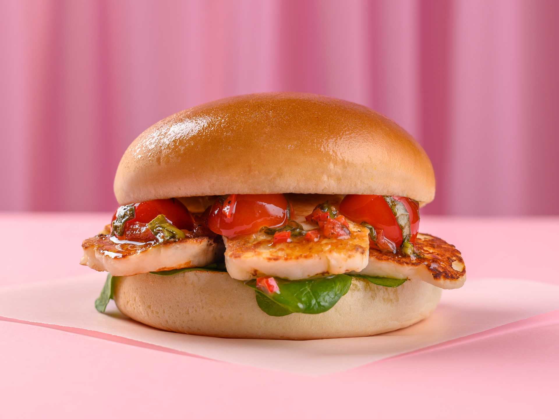 Grilled Halloumi Bun