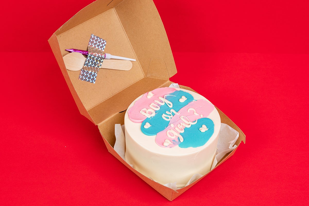 Boy or girl cake